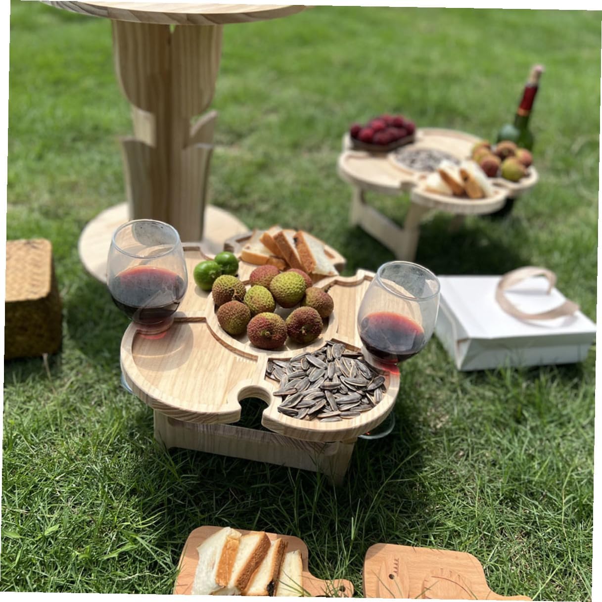 Homoyoyo Portable Wooden Folding Wine Desk Table for Outdoor Picnic and Beach Small Foldable Beverage Table with Tray 35cm Diameter Petal Shape