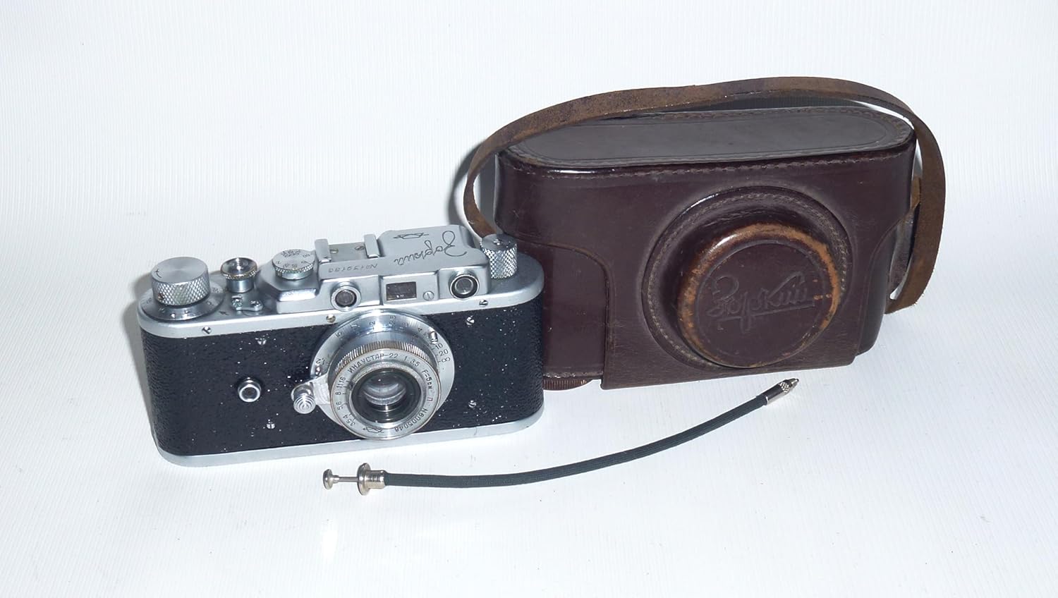Zorki-1 Russian Soviet Rangefinder Camera 35mm with sync Contact