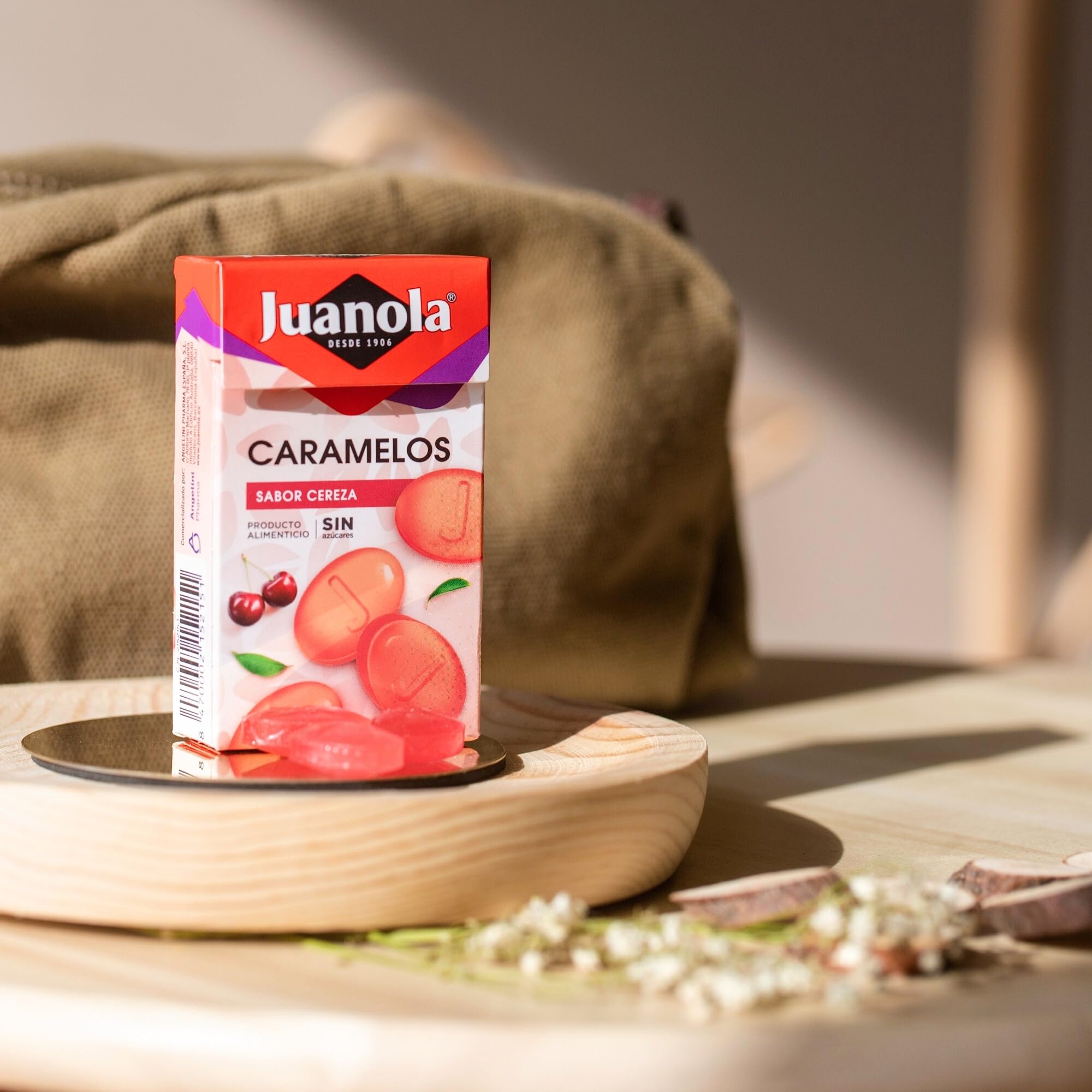 Juanola Caramelos Sabor Cereza - Sin azúcar, sin gluten - Con edulcorantes procedentes de la planta Stevia - Cómodo formato de bolsillo - Explosión de sabor en tu boca - Pack 20 uds