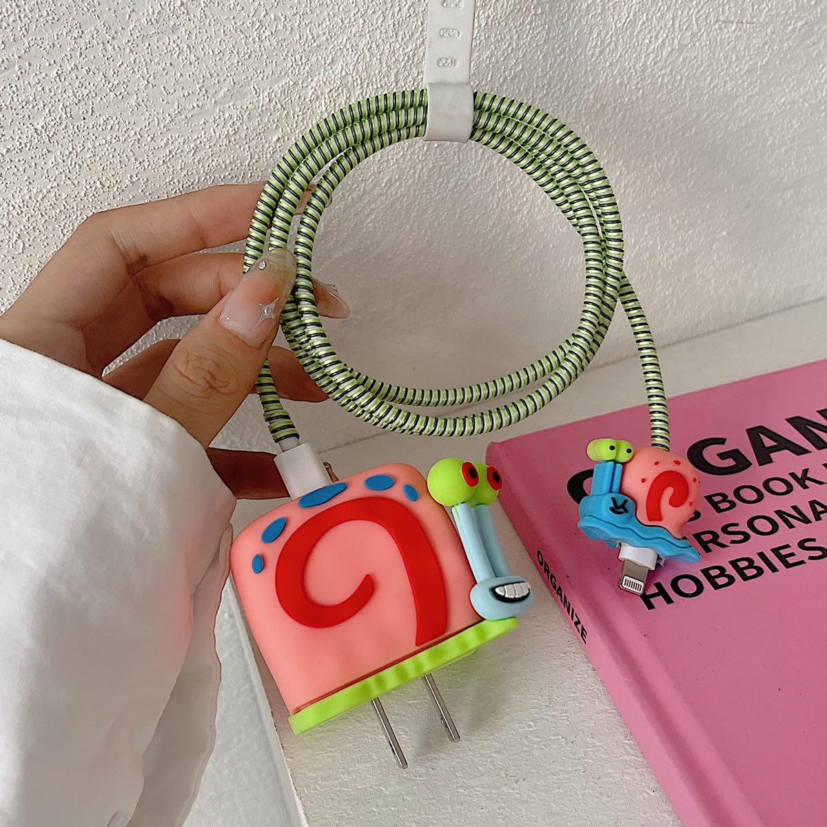 Custodia protettiva per iPhone 20 W con adattatore USB-C e cavo di ricarica, design unico, divertente motivo Kawaii 3D, protezione per cavo di ricarica, per famiglia, uomini, donne (lumaca
