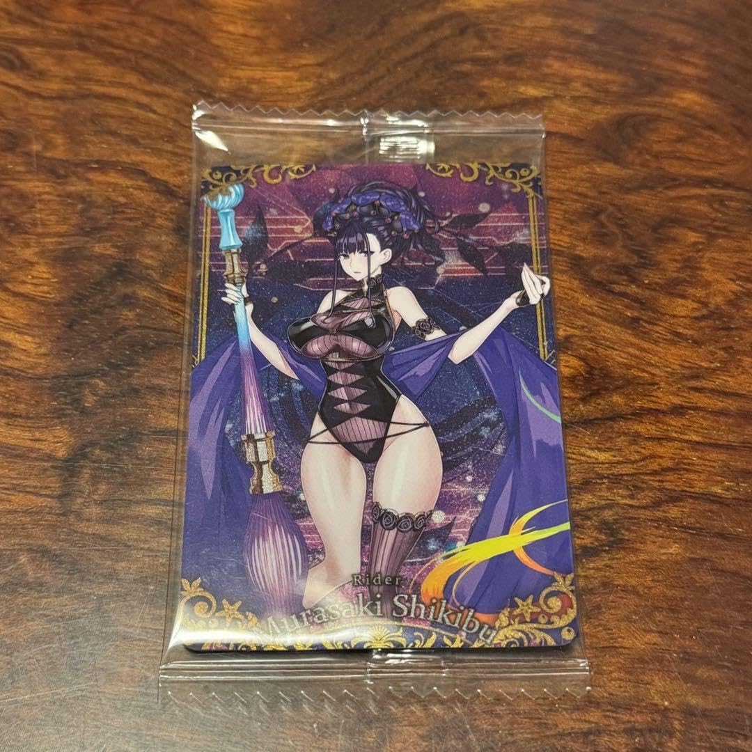 Amazon.co.jp: FGO fate ウエハース R 水着 紫式部 : おもちゃ