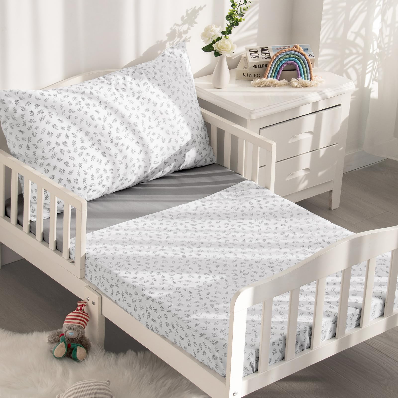 Biloban 3-Piece Toddler Sheet Set Microfiber, Toddler Bedding Set