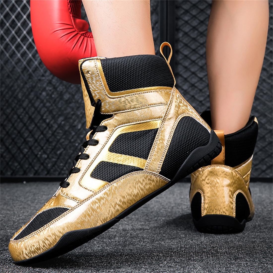 DAMANDO Baskets De Boxe pour Les Femmes Fille, Chaussures De Boxe Haut De Gamme Baskets De Sport Respirantes Légères pour La Lutte D'Haltérophilie,d'or,38 EU