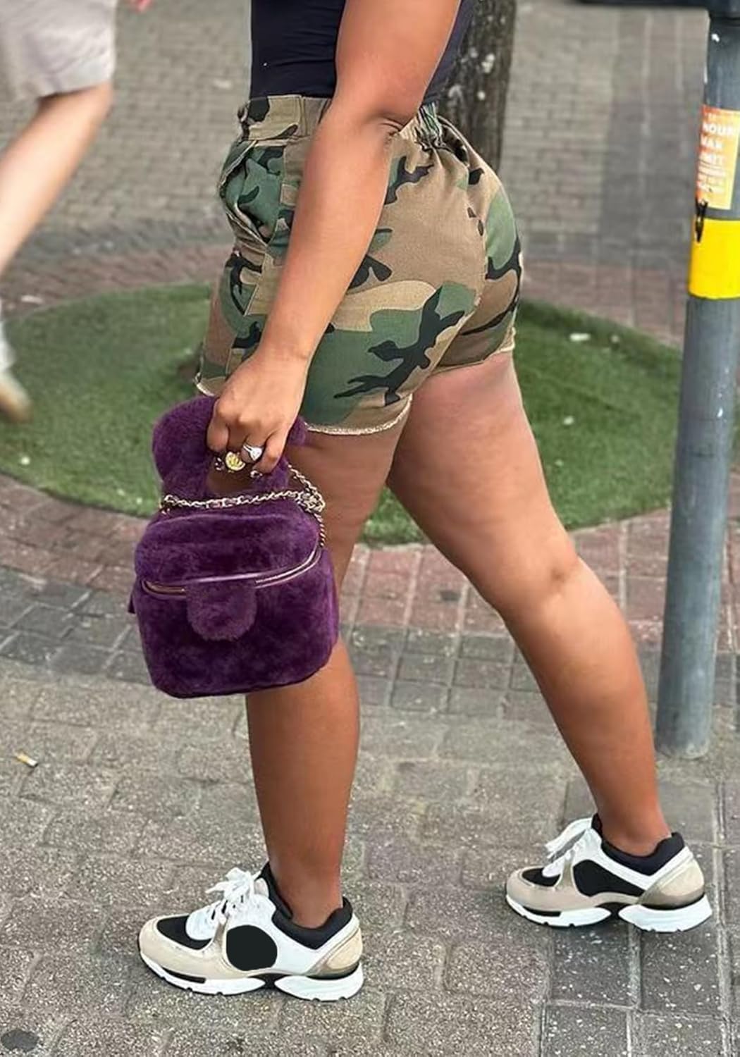 Voghtic Women’s Camouflage Cargo Shorts Casual High Waisted Ripped Frayed Stretchy Jeans Shorts with Pockets - Image 4