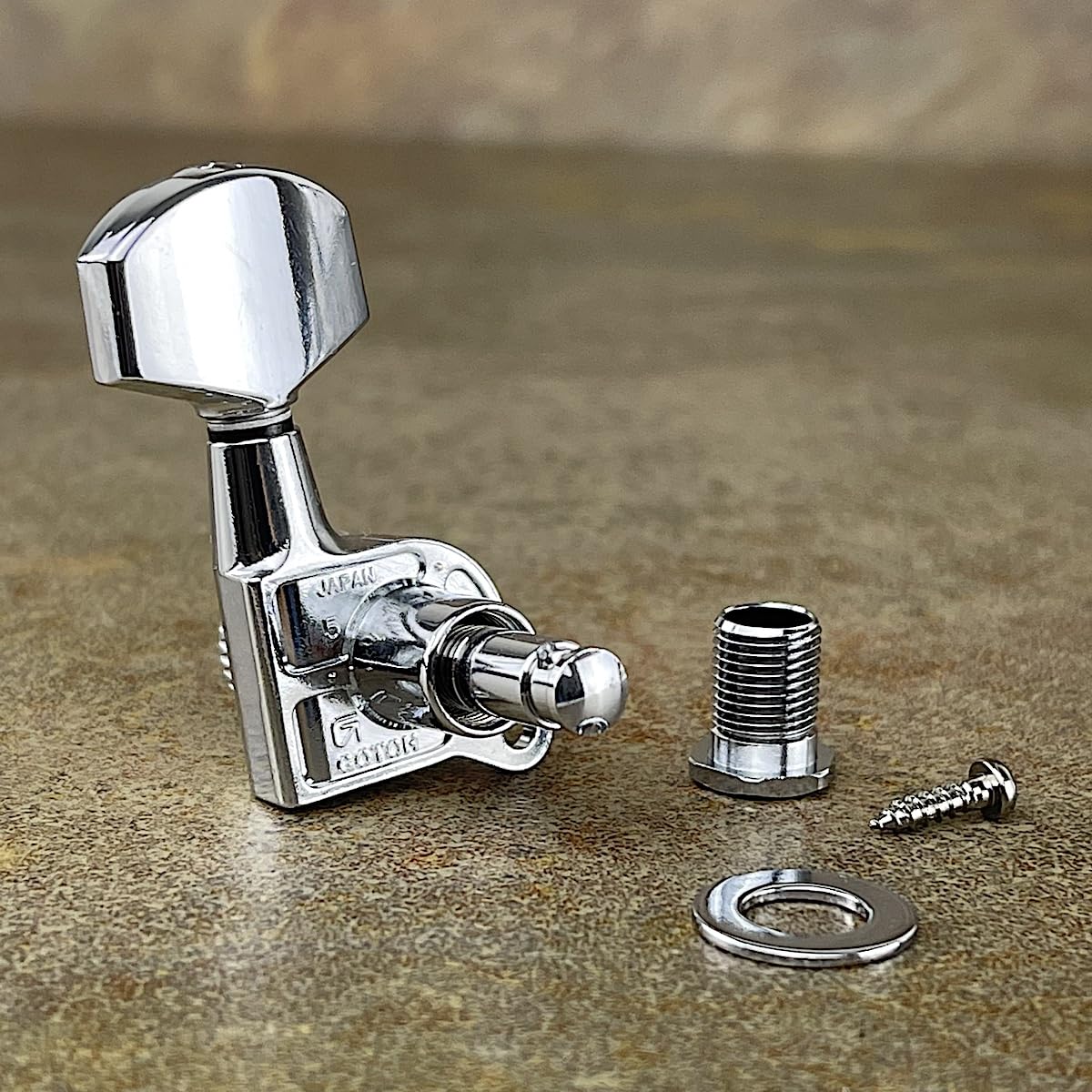 Amazon.com: Gotoh Locking Machine Heads - 3 per side - SG381 01 MG