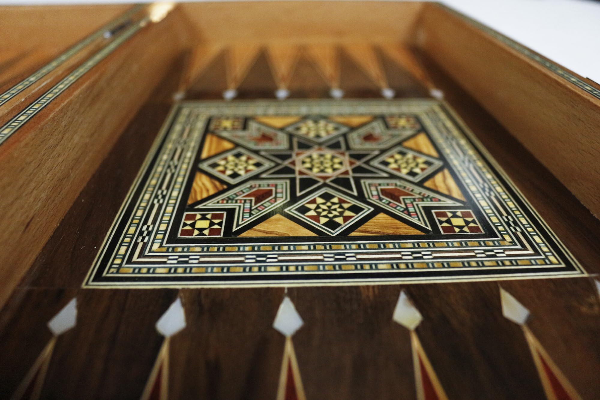 Novità 40 x 40 cm Backgammon Tavla/Gioco di scacchi/Dame Board BE 414 SF con 30 pietre backgammon in legno e scacchi in legno KH 75