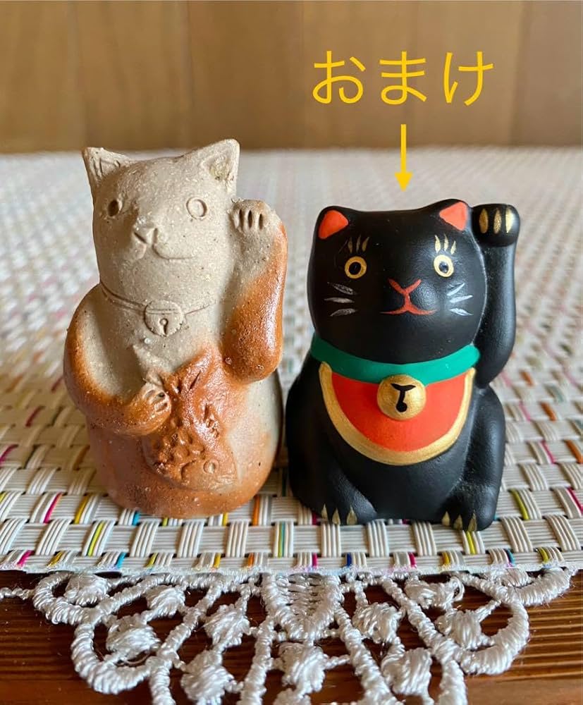 備前焼 猫置物 招き猫