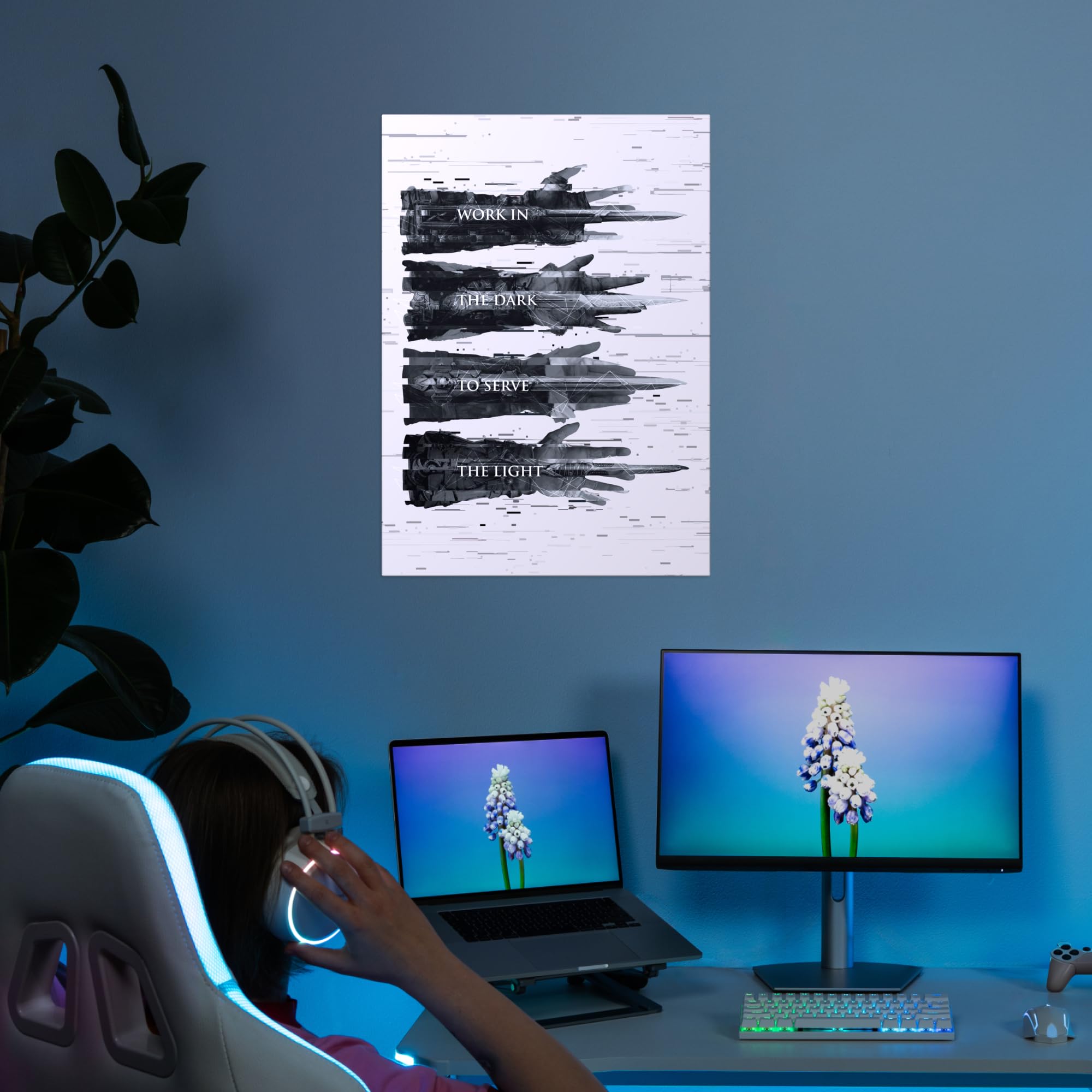 Displate - Poster aus Metall - Einfache Montage ohne Bohren - Assassin's Creed - AC Legacy Posters - Work in the Dark - Größe M - 32 x 45 cm Matt