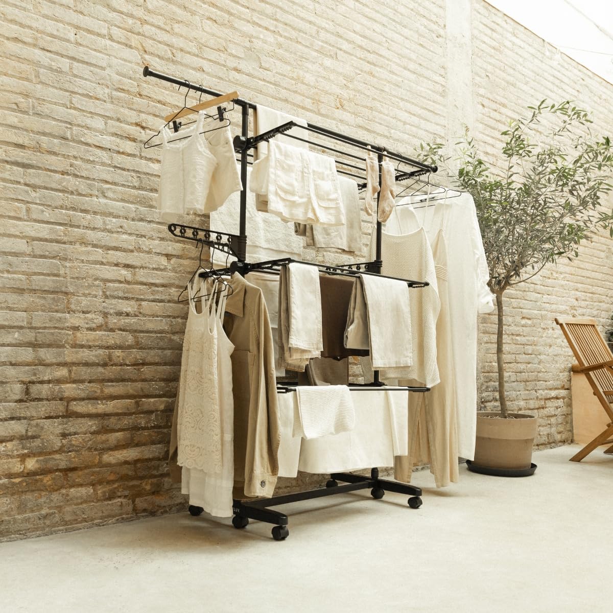 NEWLUX- Wäscheständer ausziehbar Fold Care V60 XXL Schwarz mit Rollen, 5 Doppelebenen und 18–21 m Wäscheleine. Clothes Drying Rack mit Halterung für Kleiderbügel und 1,5 m Lange Kleidungsstücke