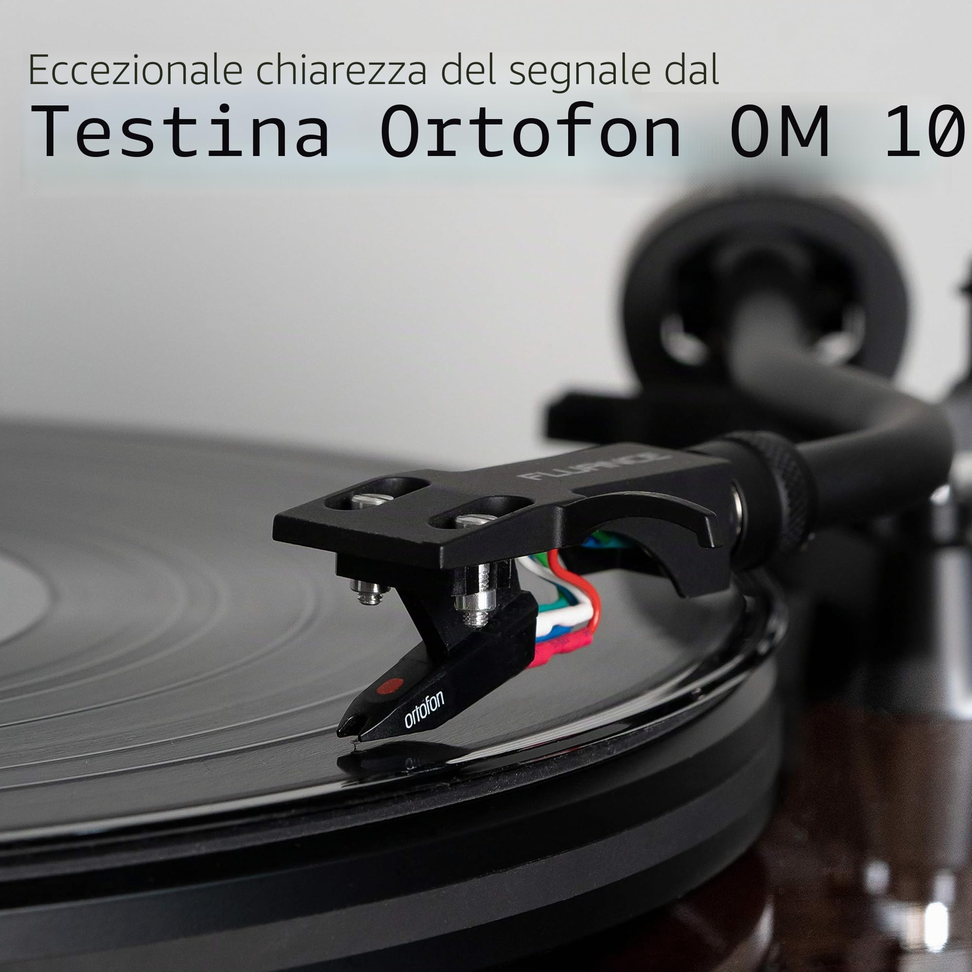 Fluance RT82 Giradischi Hi-Fi di Riferimento, Testina Ortofon OM10, Motore a Controllo di Velocità, Base in MDF ad Alta Densità, Piedini Isolanti contro le Vibrazioni – Noce