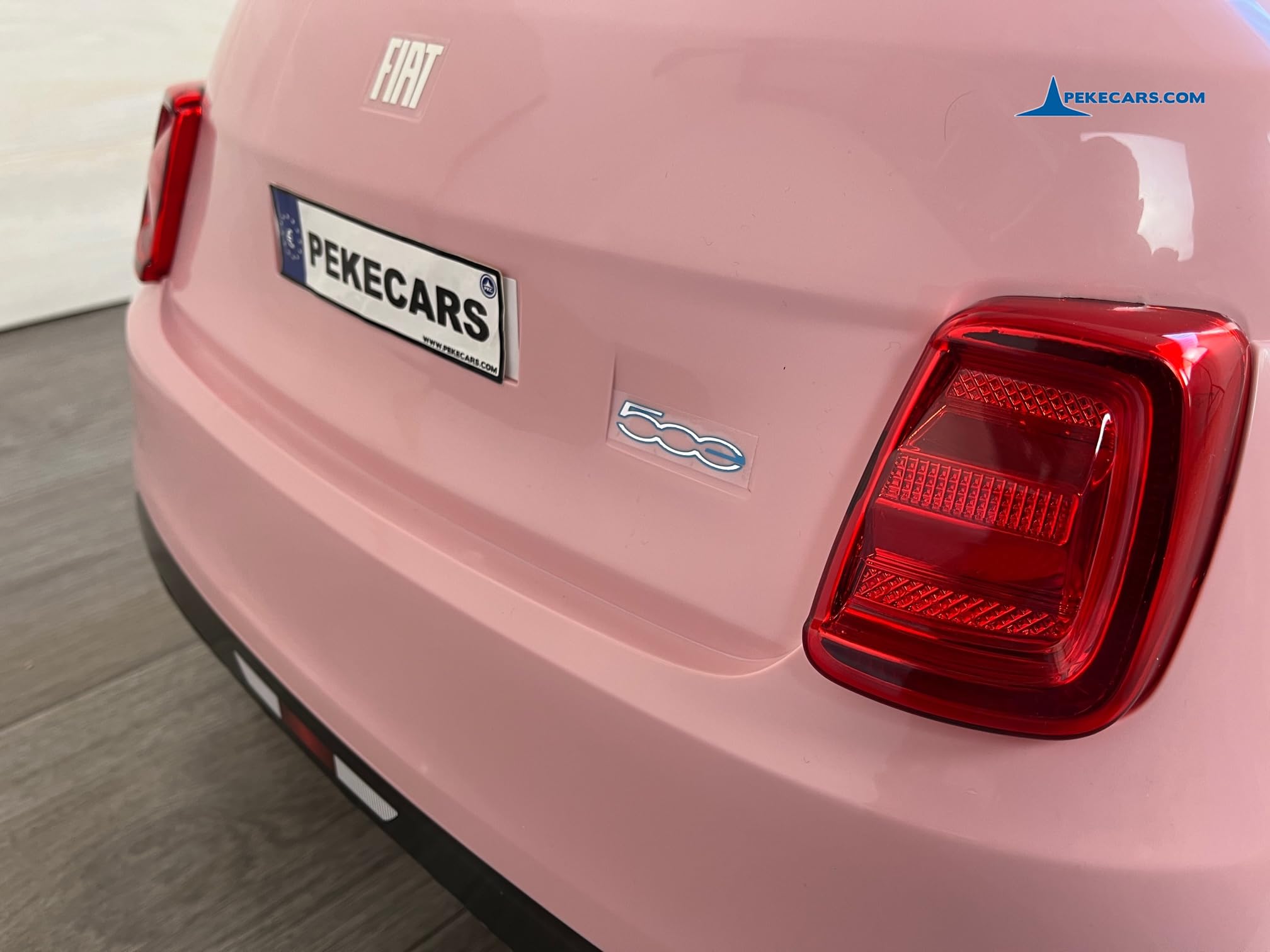 Fiat 500 12V Rosa Coche Eléctrico Infantil para niños y niñas de 1 a 5 años con Mando radiocontrol, USB, MP3, Varias velocidades y Freno automático