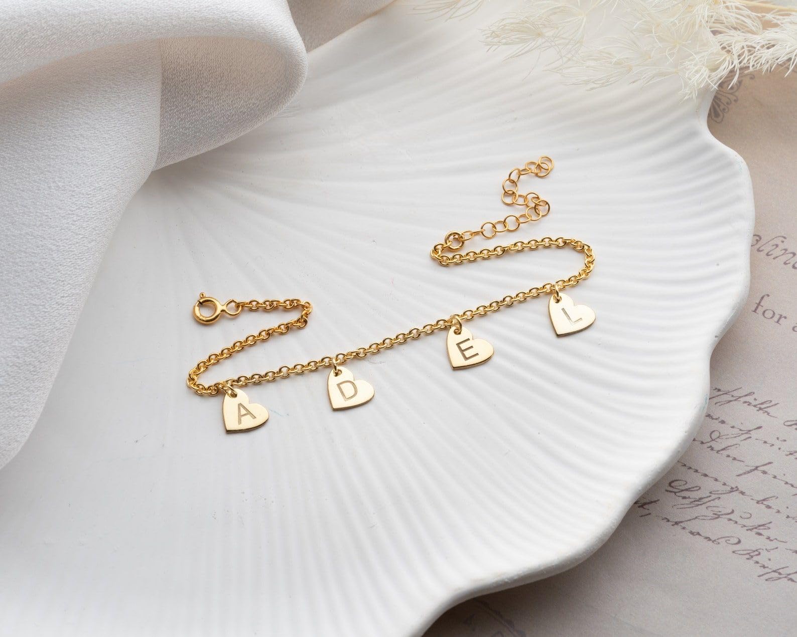 Personalizado corazón pulsera con inicial delicado personalizado letra Día de la Madre Navidad aniversario cumpleaños