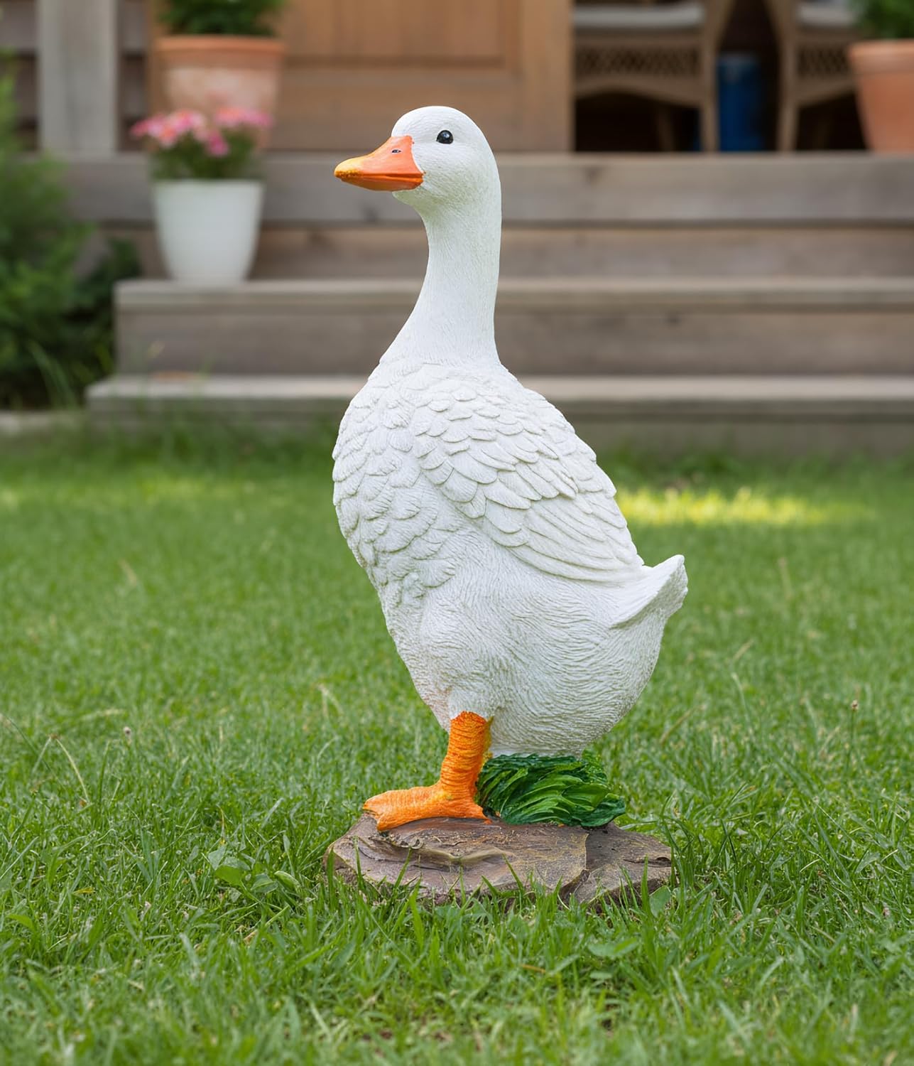 Elenon Funny Duck Garden Statue, Adorable Flower Bed Garden Goose Outdoor Decor, Decorative for Yard Patio Art Sculptures Table Ornament