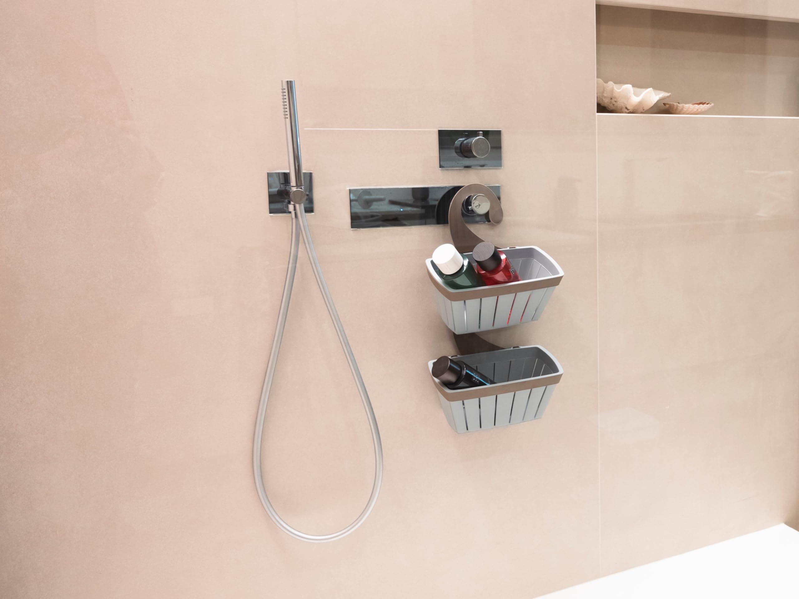 Ecoplast, Cesta con gancho universal y extraíble, se puede colgar en cualquier baño como portaobjetos de ducha, fabricada en plástico reciclado, artículo ecológico, color antracita