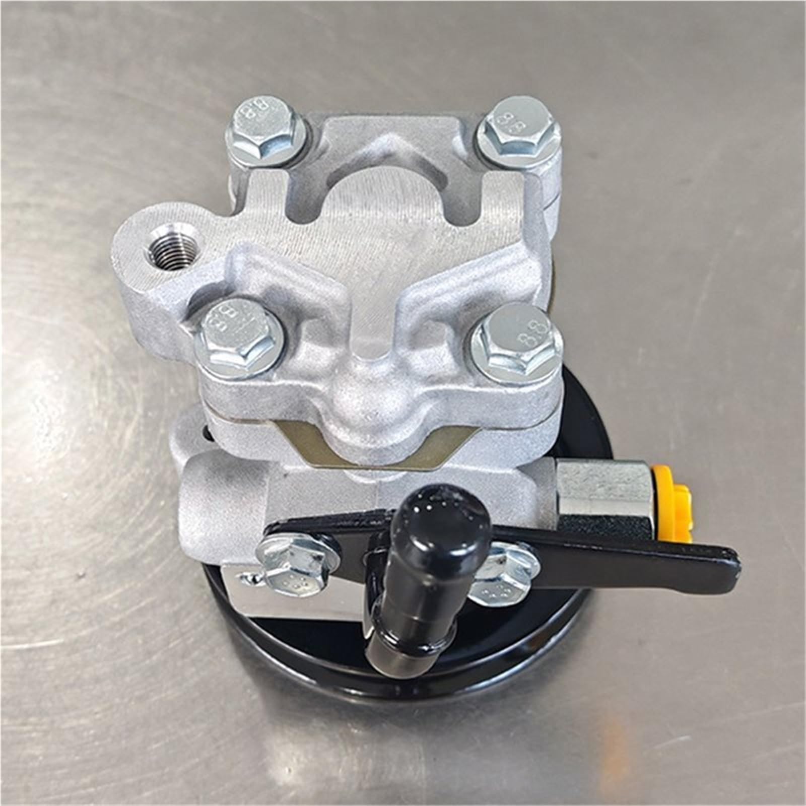 Hydrauliczna pompa sterująca Pasuje do Mitsubishi L200 2.5TD MB501385 pompa wspomagania układu kierowniczego pasuje MB501628
