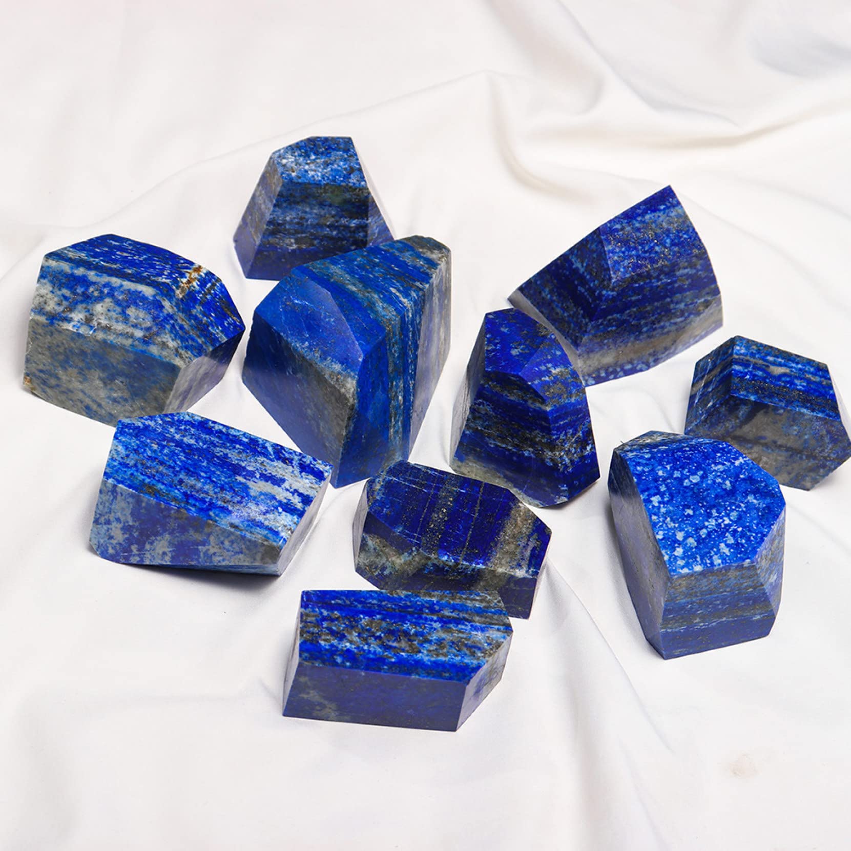 Natürlicher Kristall, rauer, natürlicher Lapislazuli-Edelstein, Kristallstein, unregelmäßiges, polyedrisches, geometrisches Pendel for Heimtextilien, Dekoration, Mikrolandschaft, Bonsai-Handwerk oder