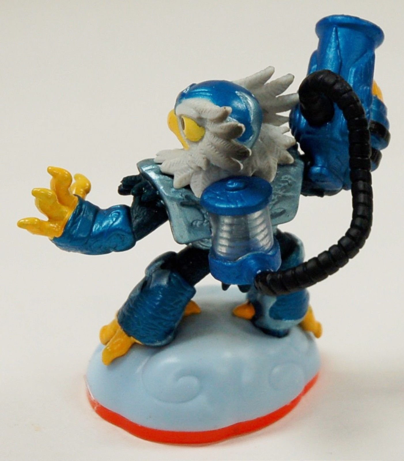 Amazon.com: Skylanders Giants JET-VAC Lightcore Figure/Code NEW in