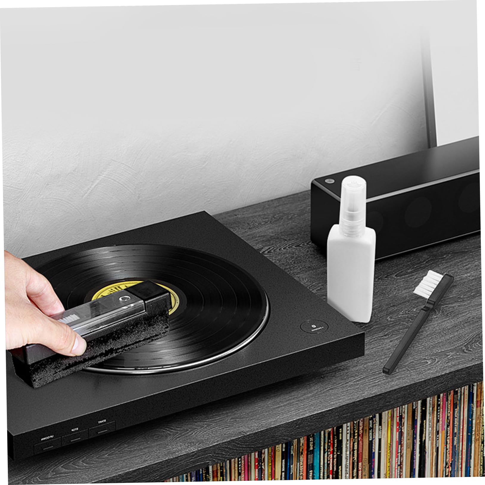 Brosse de Nettoyage Vinyle et CD, Kit Complet Antistatique, Brosse Douce en Fibres, Nettoyage Précis pour Platines et Disques Vinyles Noirs, Usage Professionnel et Domestique,