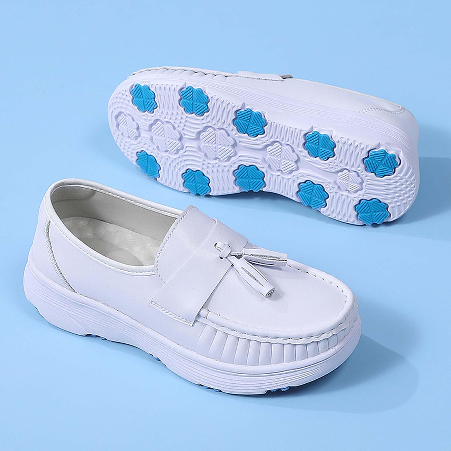 Hopelong Women's Comfortable Nursing Shoes Lightweight Leather Loafers Suitable for Restaurant and Crew Work