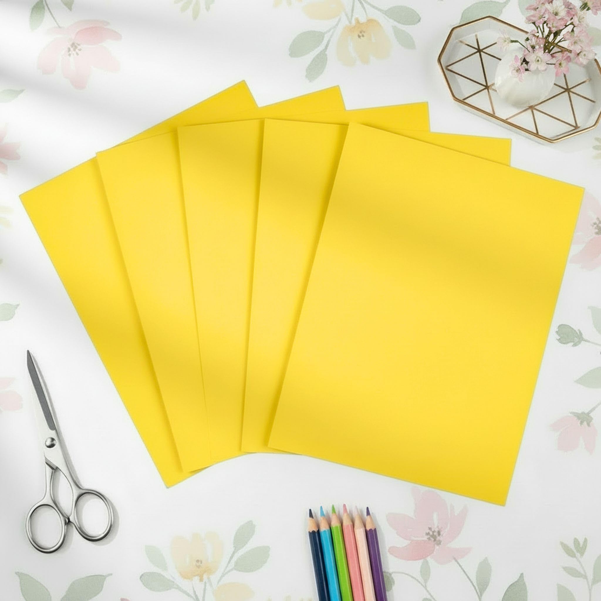 Vellum Bristol Cover 30,4 kg, finitura liscia, confezione da 250 fogli. Cartoncino pesante di alta qualità per lavori artigianali, stampa e progetti professionali, senza acidi (1, verga d'oro, 21,6 x