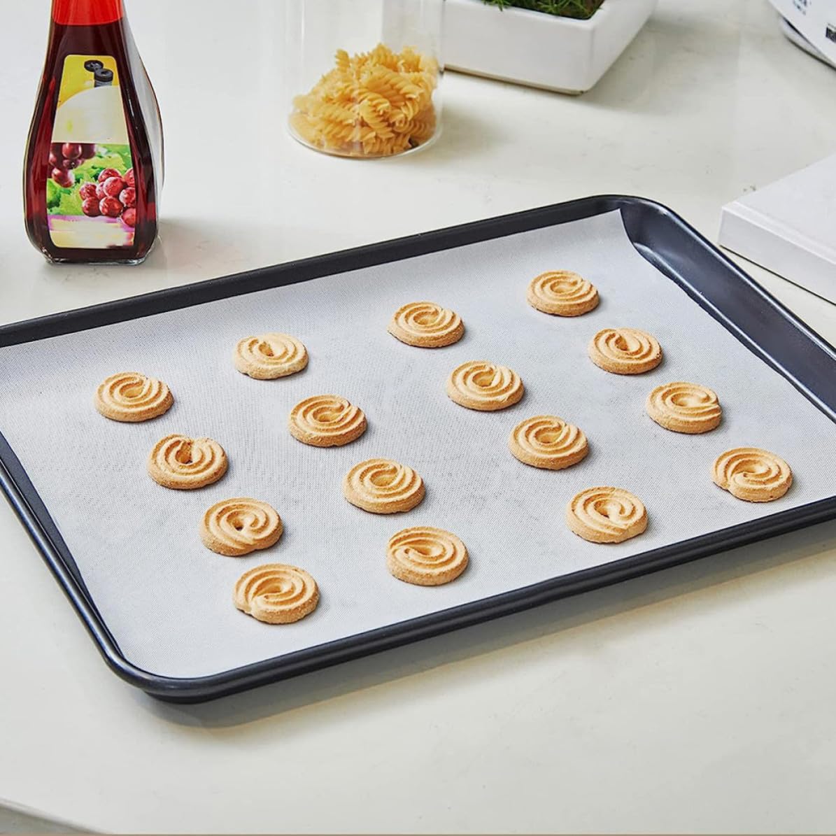 Backmatte aus und Silikon für Wiederverwendbar Rutschfest Weiße Antihaft Gebäckmatte Sicheres Backen Backofen und Heißluftfritteusen