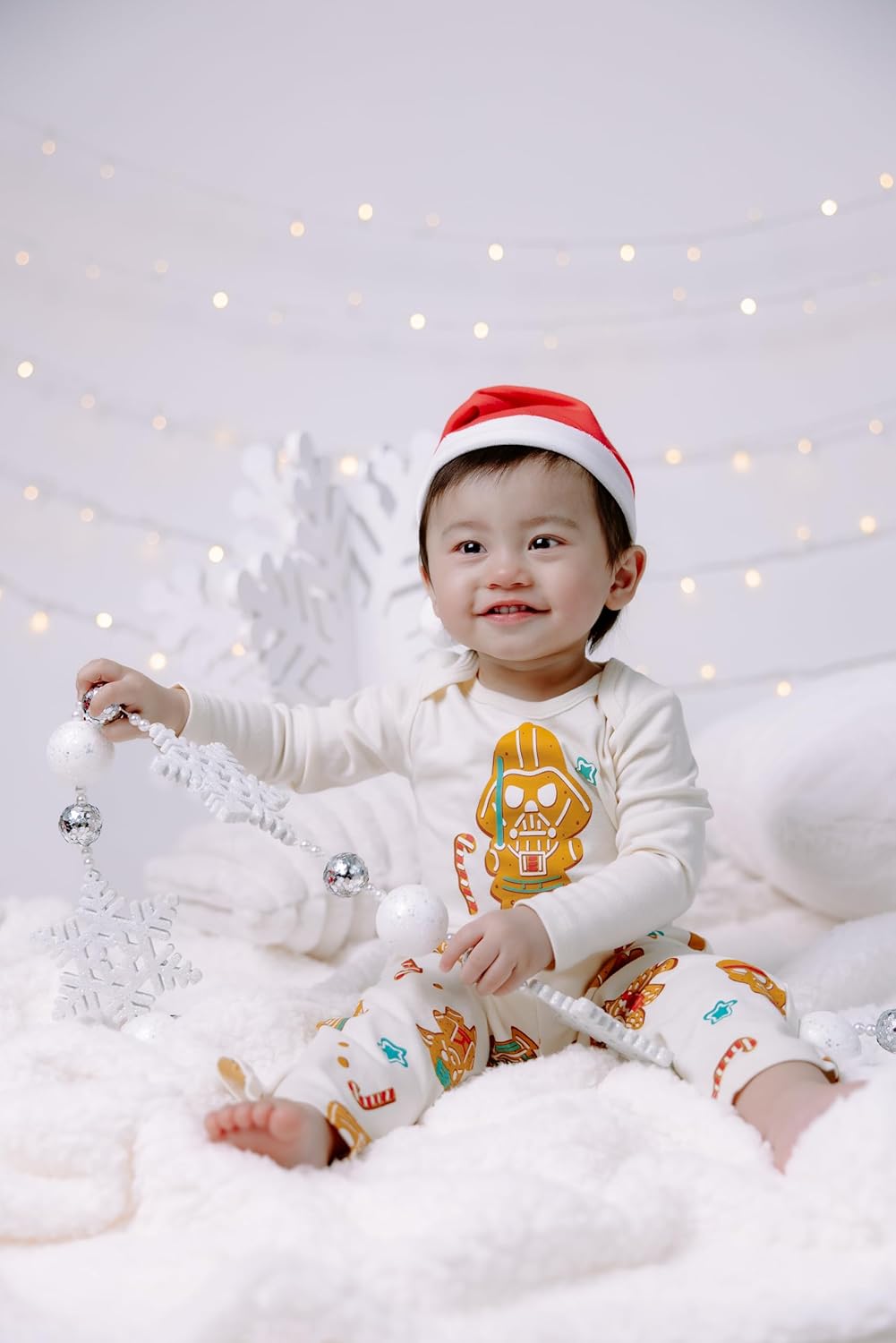 STAR WARS Christmas Baby Bodysuit, Pants and Velour Santa Hat 3 Piece Outfit Set Newborn to Infant Sizes (0-24 Months) - Image 2