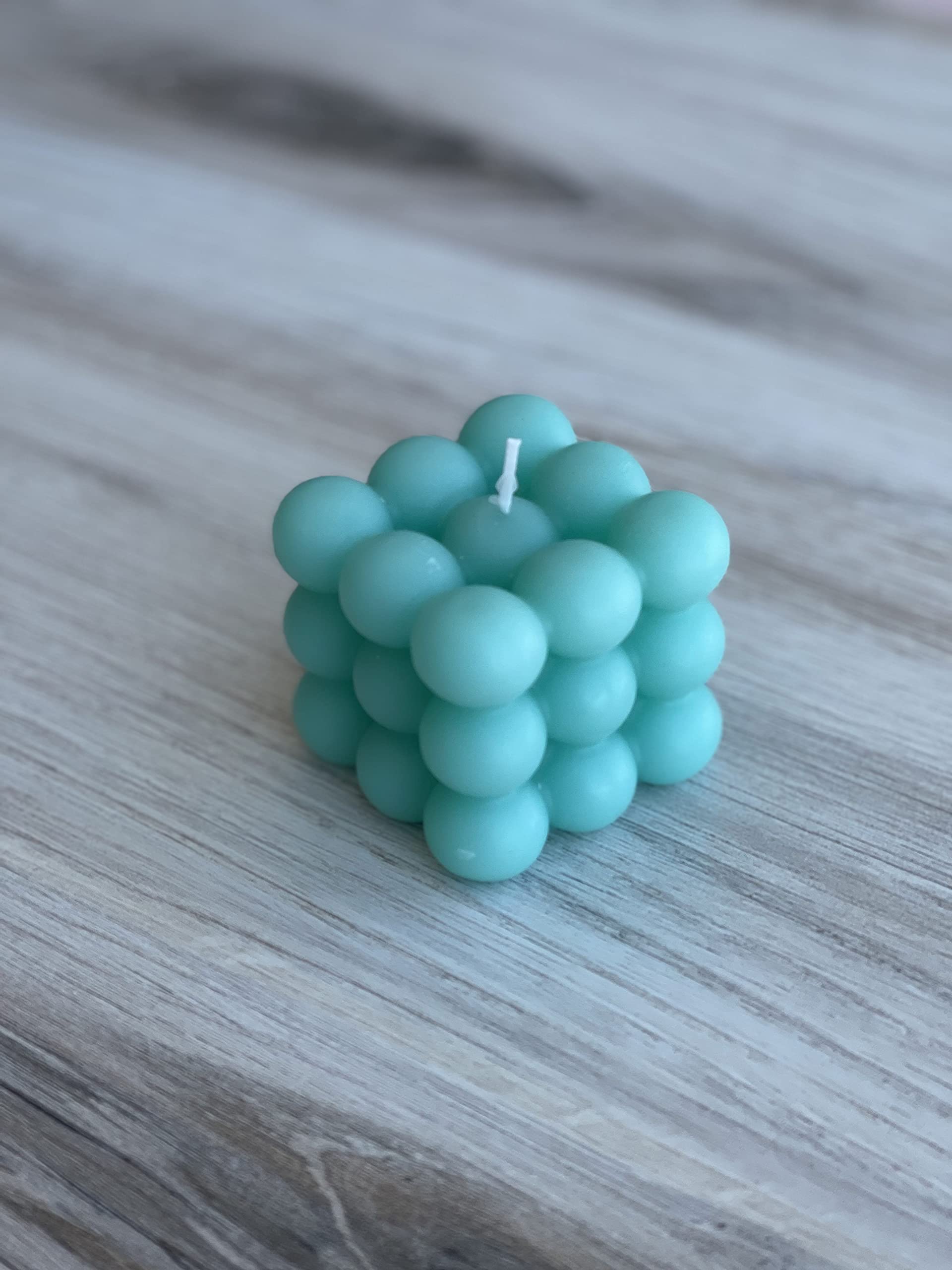 N.1 Bisous Bubble Cube Candle | Cube Candle - Scented Aromatherapy Candle - Luxury Candles for Home, Living Room, Bedroom, Office and Nursery (Green/English Pear Scent)