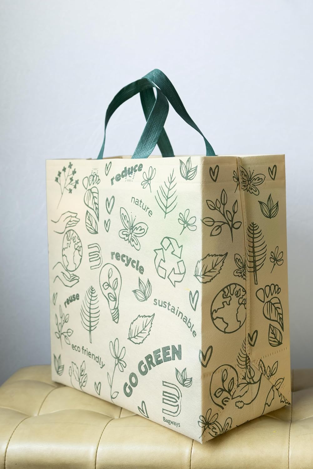 Lot de 50 grands sacs fourre-tout réutilisables avec poignées, pliables et respectueux de l'environnement fabriqués en matériaux non tissés recyclables, 35,6 x 16,5 x 35,6 cm (griffonnage
