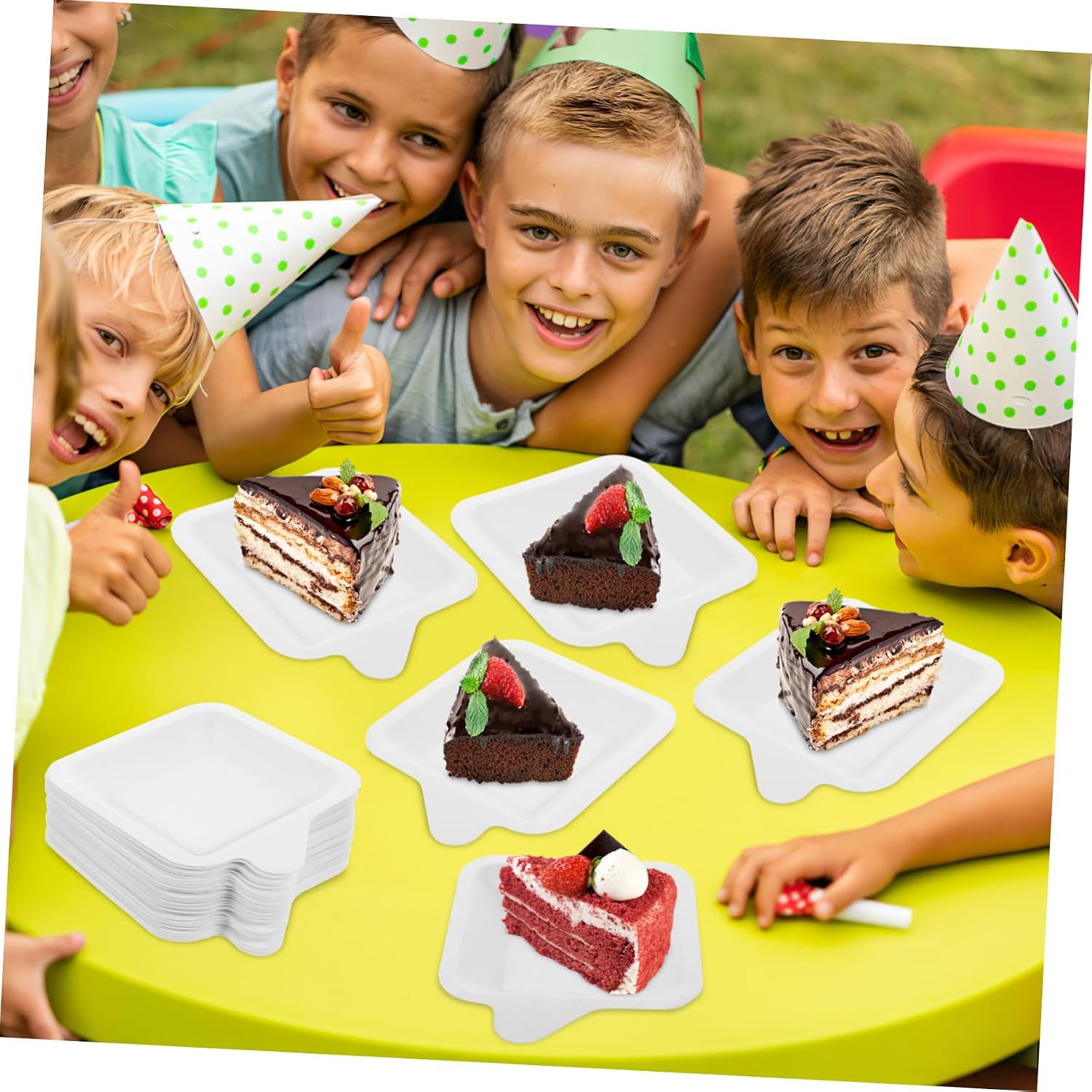 Didiseaon Elegant Square Paper Plates 100 Pcs Disposable Dinner Cake Plates Leak-resistant for Parties Choice