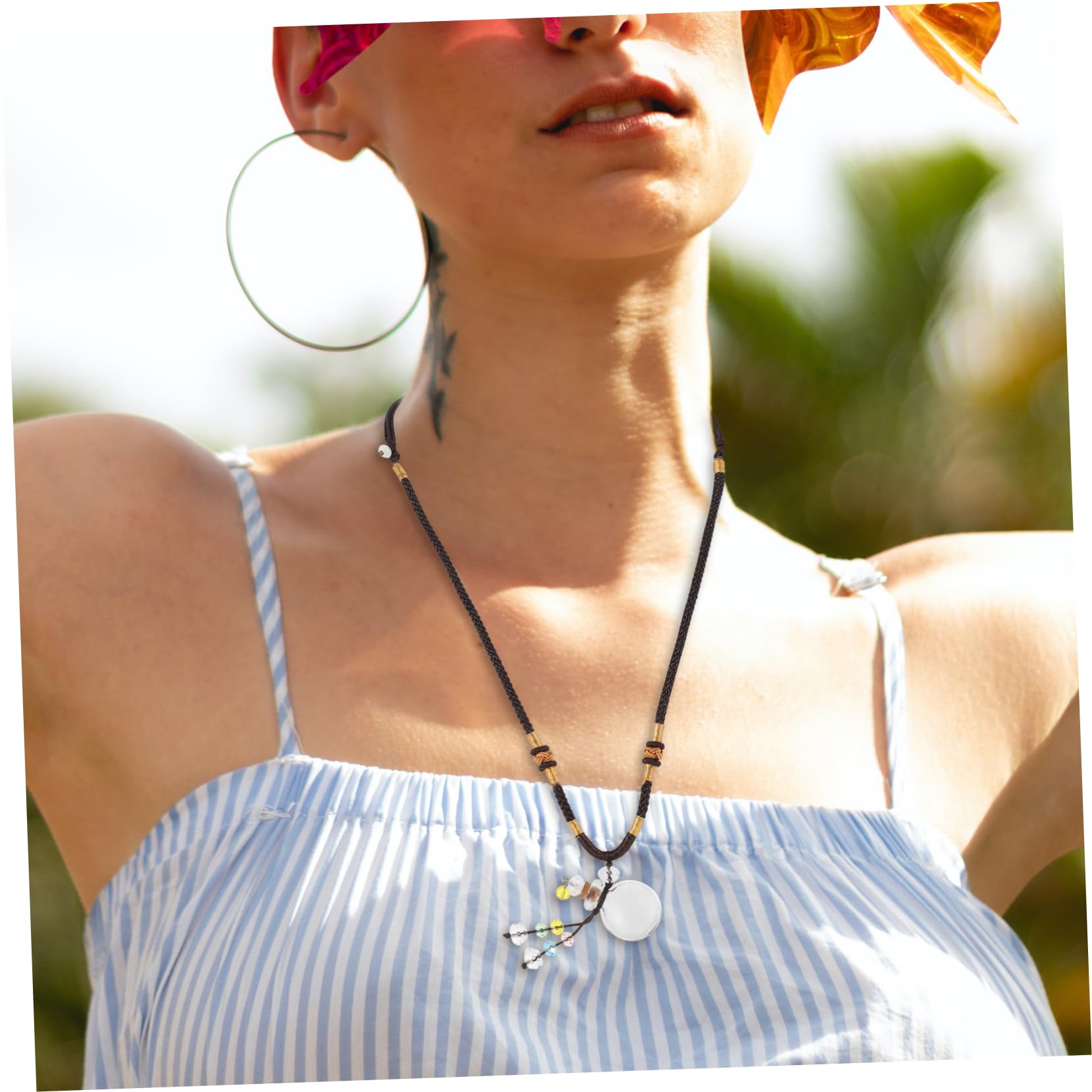 minkissy 2 collares de botella de aceite esencial para coche, espejo retrovisor de coche, collares con difusor de aceite esencial para mujer, collares colgantes de moda para mujer, colgante de