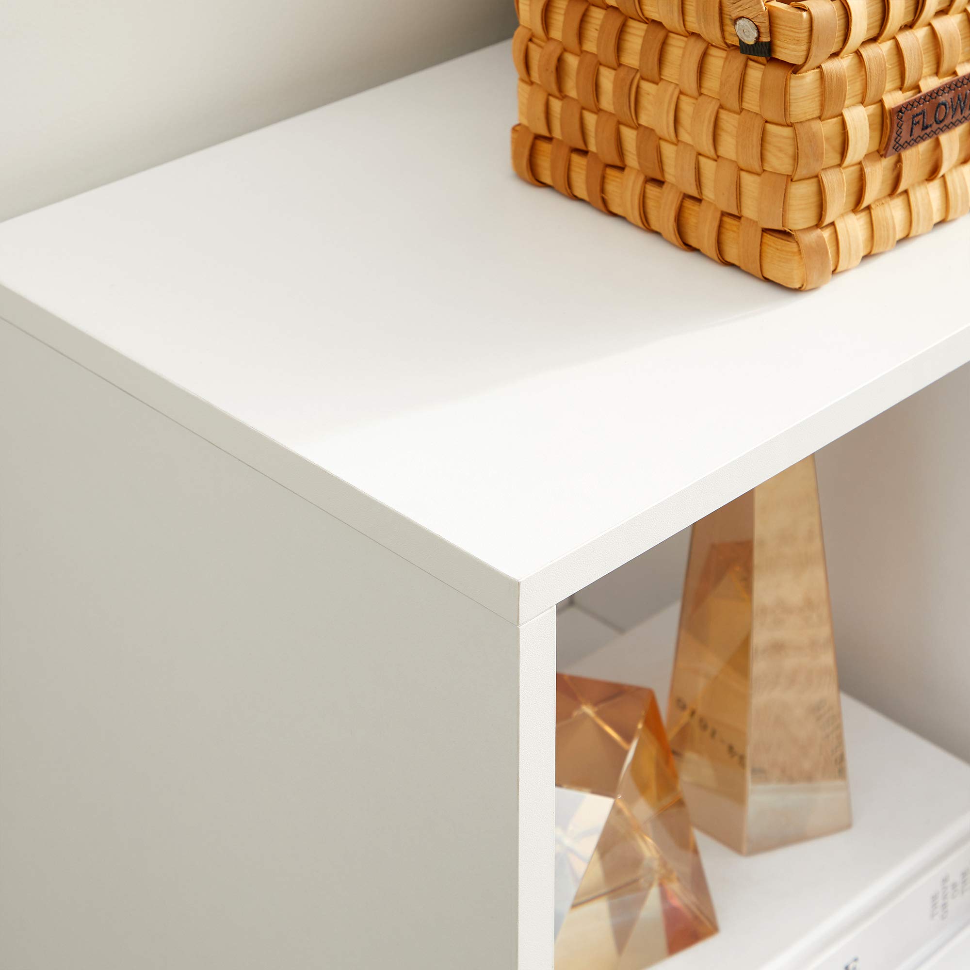 VASAGLE Bücherschrank, Bücherregal, mit 6 Fächern, Büroregal, Würfelregal, Standregal, für Wohnzimmer, Schlafzimmer, Büro, Kinderzimmer, weiß LBC203D