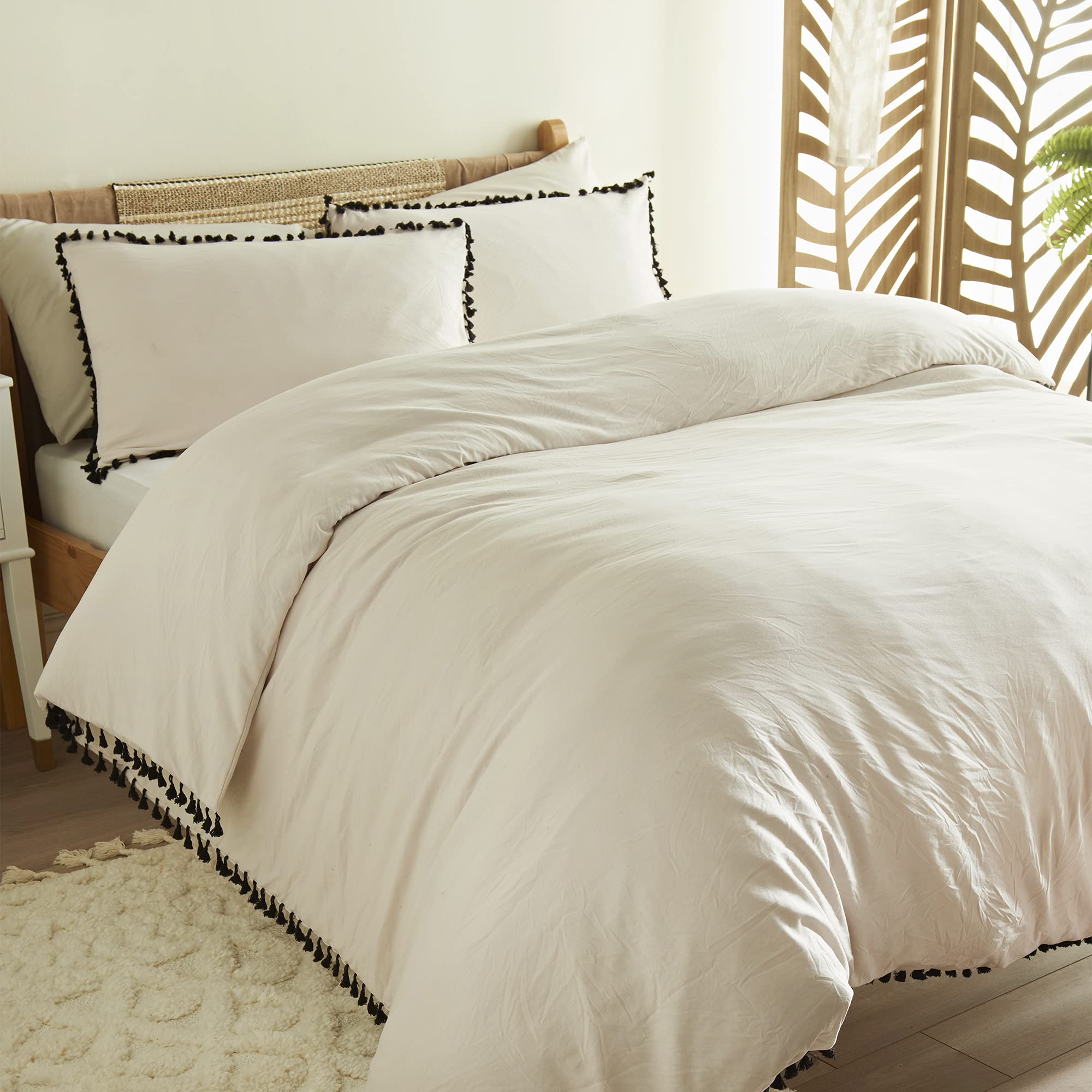 Cosmoliving By Cosmopolitan Black / White Cosmo Living Tassel Duvet Set Super Soft Easy Care Designer Duvet Cover Quilt Bedding Set - Double (200Cm X 200Cm) + 2 Matching Pillowcase
