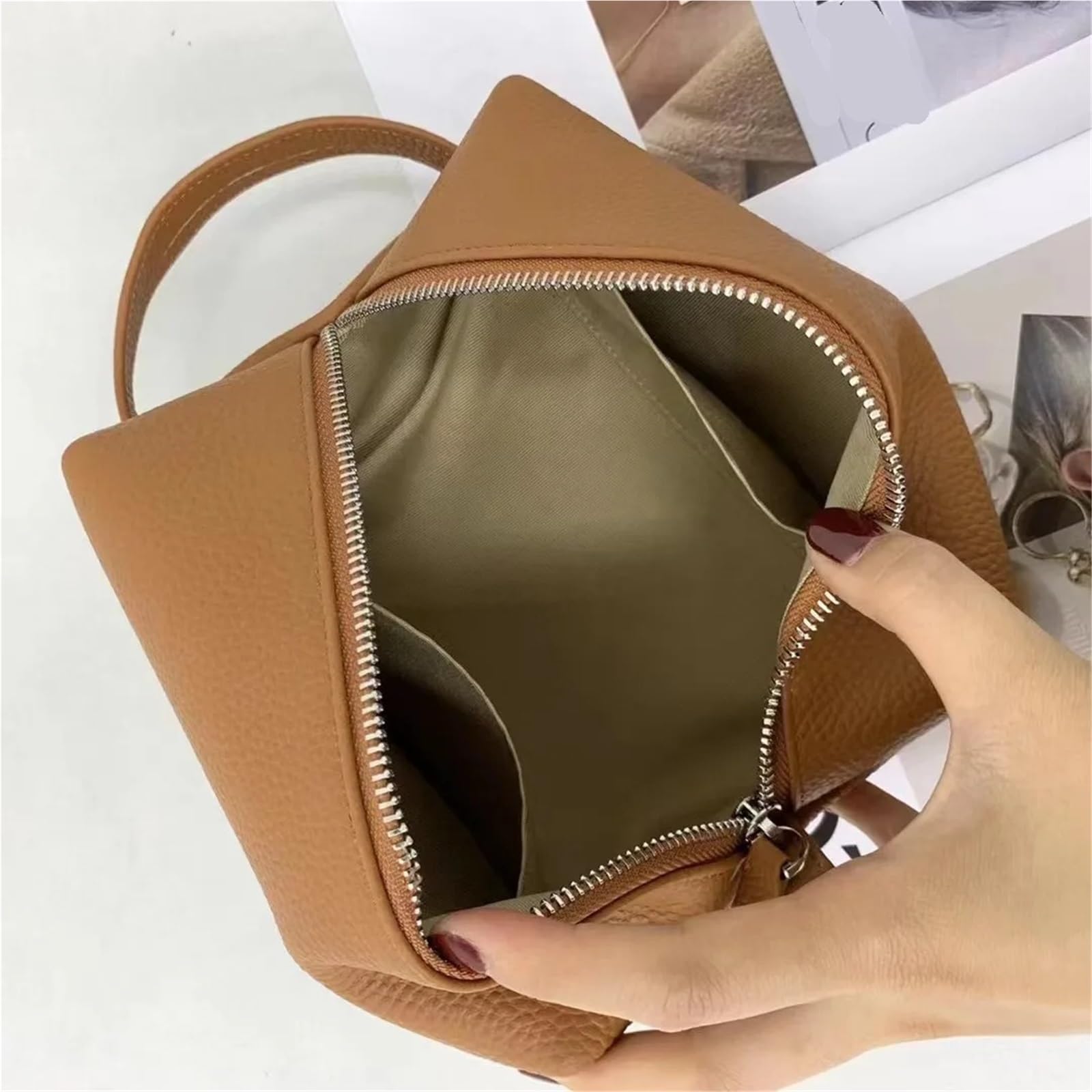Pochette per il trucco Borsa da viaggio in pelle, grande capacità, portatile, for cosmetici, for donne e uomini(Light gray)