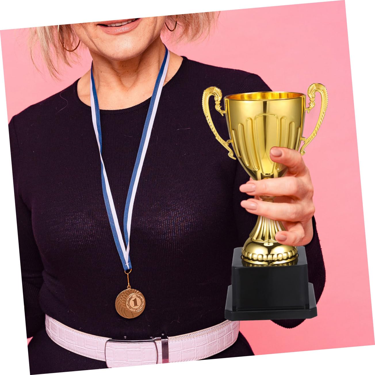 UKCOCO Trophäe Partyfeier Plastiktisch Plastikenten Preisträger Trophies Cups Cupons Trauzeugengeschenke Pokale Fußballgeschenke Siegerpokal Pokal Für Die Schule