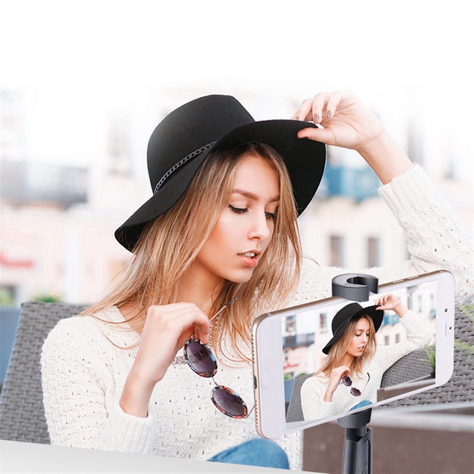 SCRUBY Przenośny zintegrowany statyw Selfie Stick Bluetooth Video Live Selfie Stick stojak na telefon