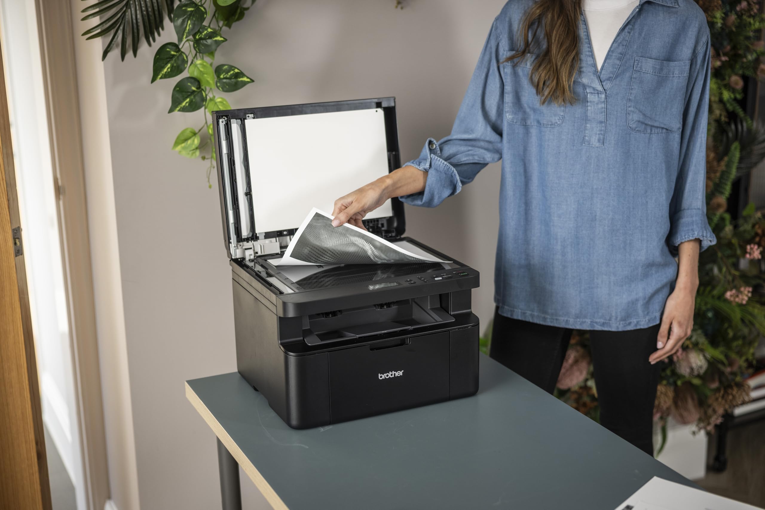 Brother DCPL1660W Monocromatica Multifunzione Laser 20 ppm WiFi LAN USB Cassetto 150 ADF 10 fogli