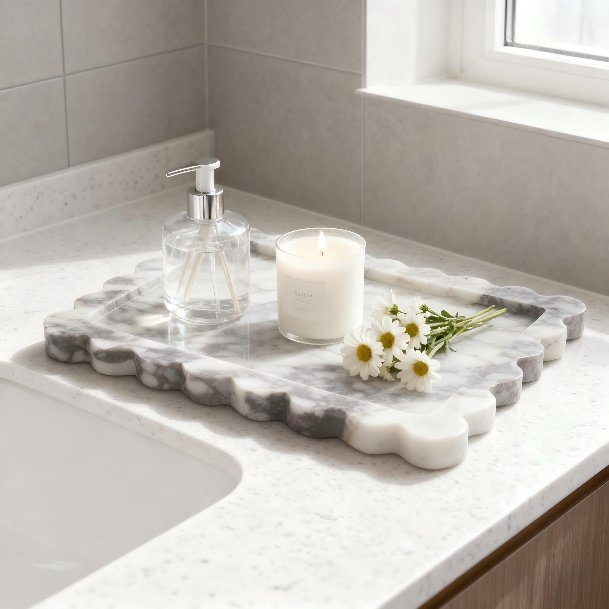 Bandeja de tocador de mármol natural, organizador de borde ondulado, 11.8 x 7.9 pulgadas | Grande de 30 x 20 cm, borde ondulado, mármol natural pulido, para joyas de perfume, solo 1 pieza
