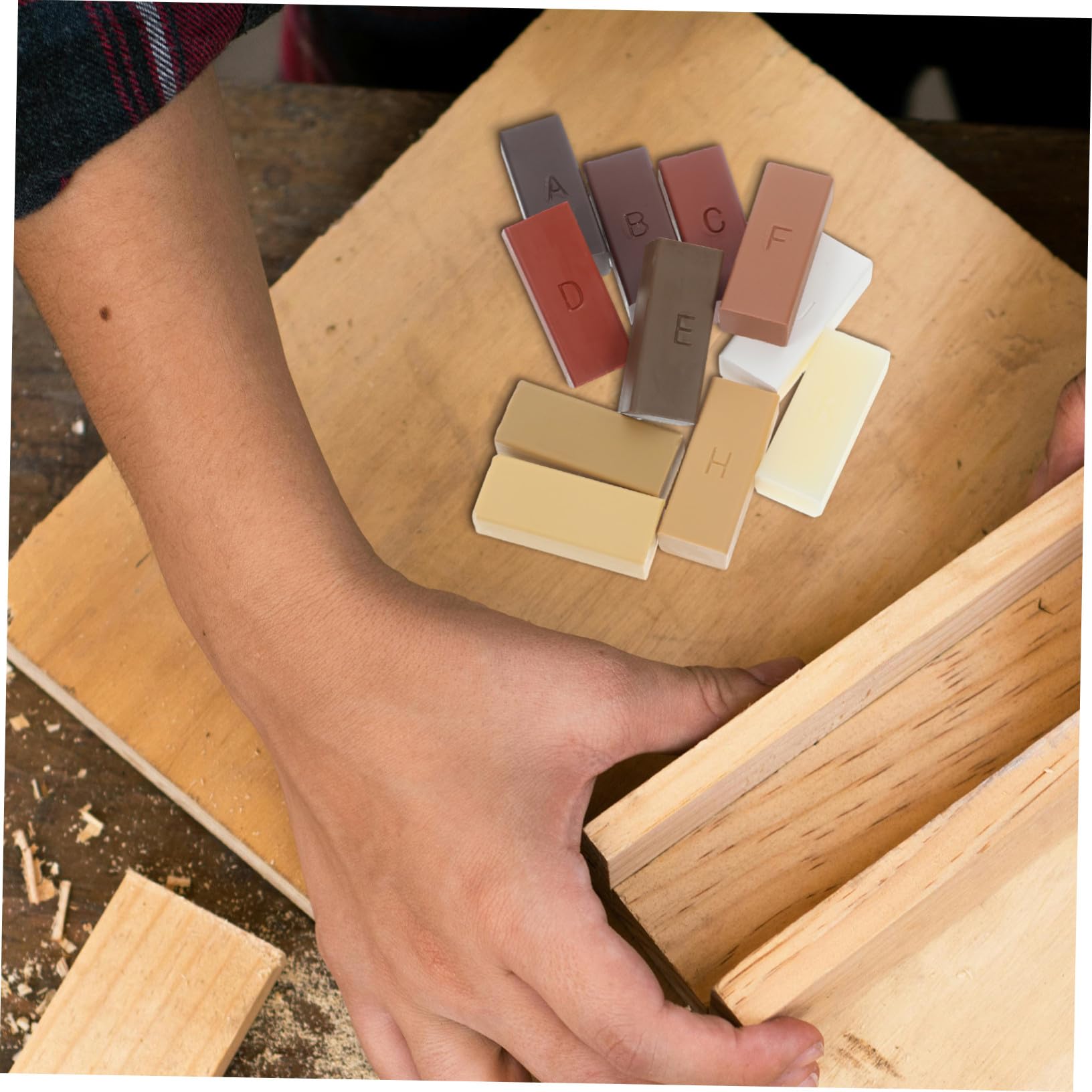 44 Pièces Kit Cire de Réparation Parquet Couleurs Durcie pour Sols et Stratifiés Cire de Réparation Résistante et Protectrice Facile à Appliquer sans Expertise Finition et