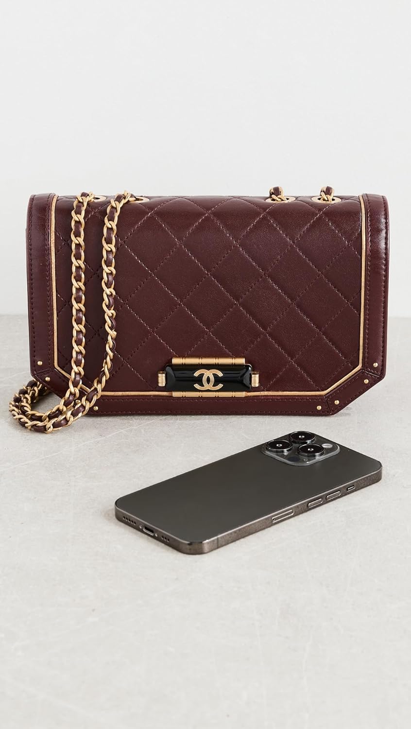 CHANEL Women's Pre-Loved Lambskin CC Clasp Flap Small Bag - Image 3