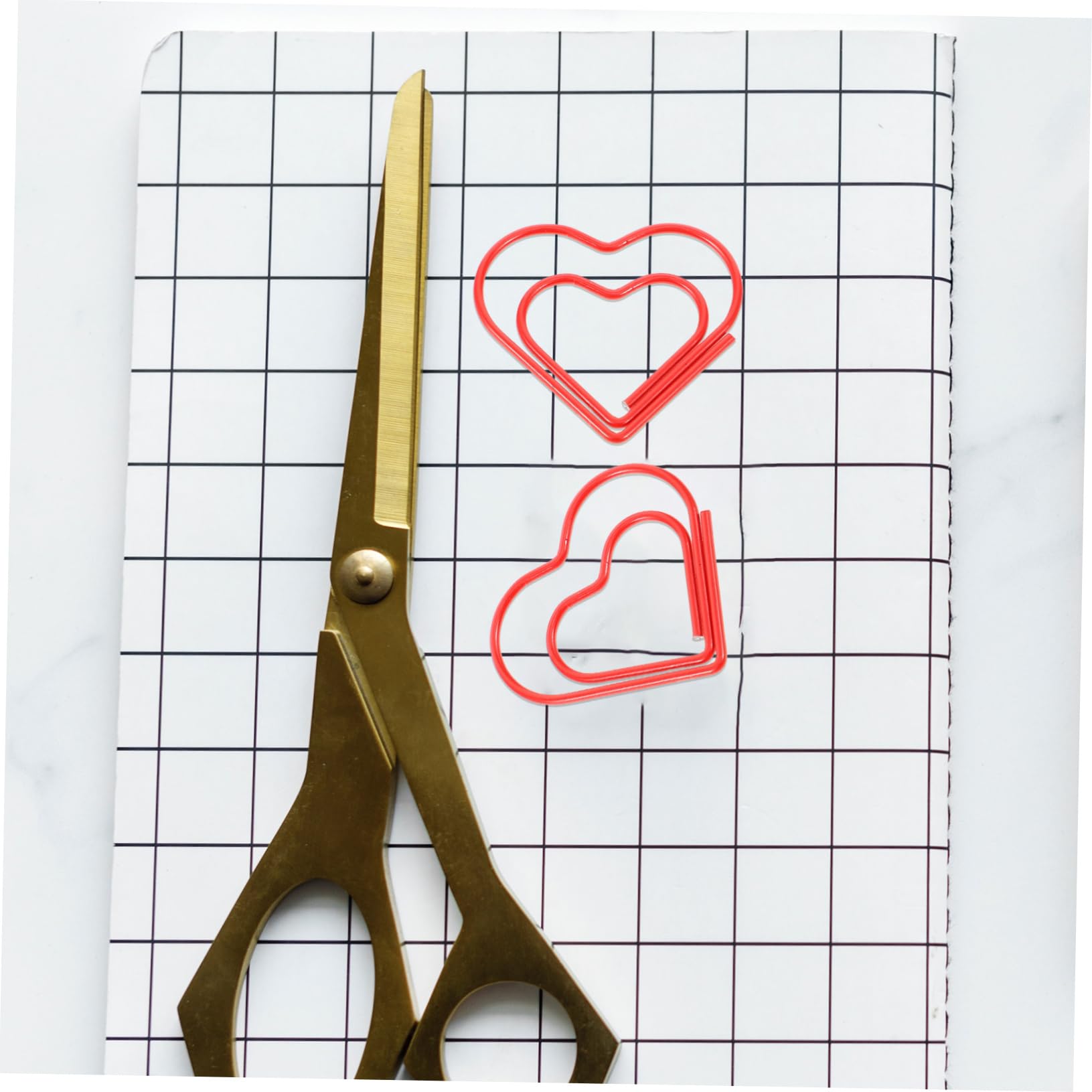 Lurrose 300 Stk Rote Herz Büroklammern Clips Umschlageinlagen Hochzeit Scrapbook-büroklammern Lesezeichen Kleine Büroklammern Mini-bindeklammern Mini-ordner Mittlere Heftklammern Fotoclip
