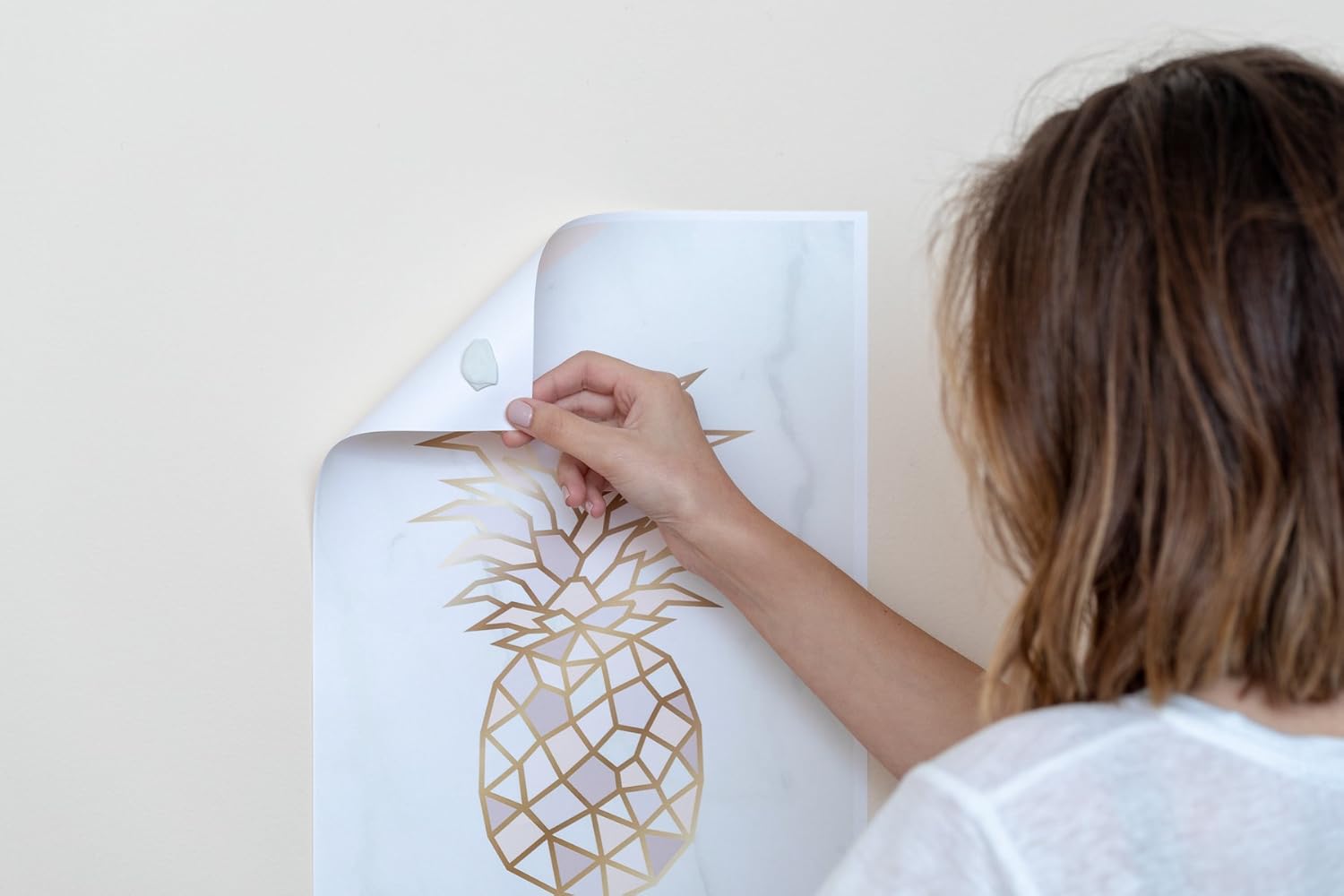 Duck Brand Reusable and Removable Poster Putty for Mounting, 2 oz, White (1436912) : Adhesive Putty : Office Products