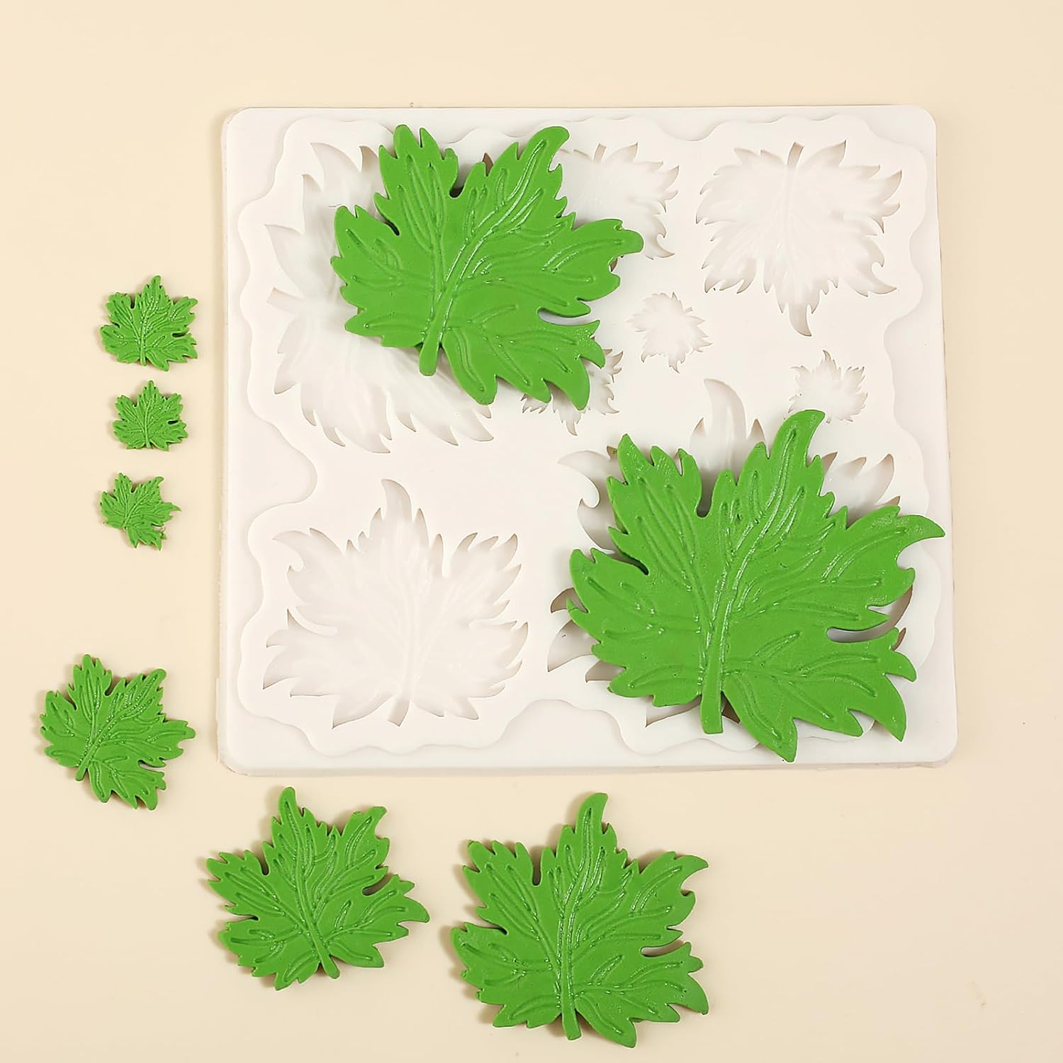 1 Pcs Maple Leaf Fondant Mold, Plant Leaf Chocolate Silicone Molds, for Autumn Theme Party Kitchen Baking Cake Decoration Cupcake Topping Cookie Candy Dough Gum Modeling Clay Keychain UV Resin - Image 2
