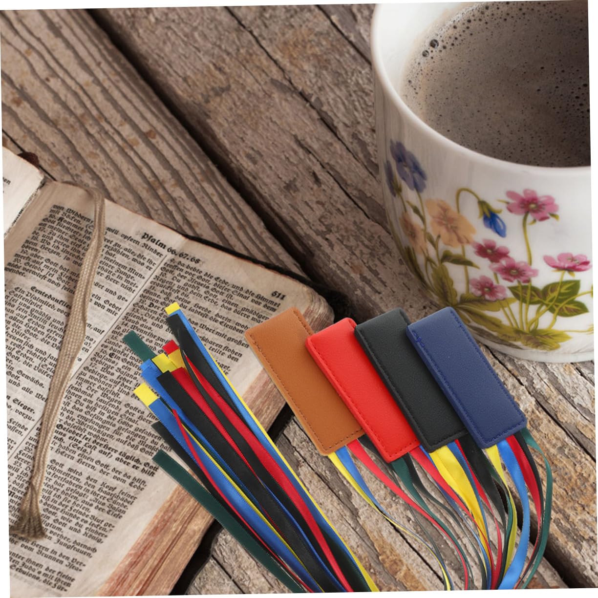 jojofuny 25stücke Teiliges Aus Leder Lesezeichen Mit Bunten Bändern Praktische Und Stilvolle Seitenmarker Für Bücher Schulbedarf Und Leseaccessoires Schwarz Rot Blau Und Braun