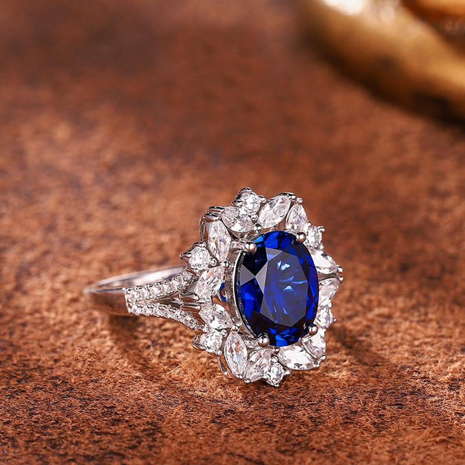 Ring Damen Gold Weiss Luxuriöser ovaler Saphir im Blumendesign (3,7 ct) mit Moissanit, Goldring Echtgold für Sie Größe 47 (15.0)-65 (20.7)| 9K 14K 18K Weißgold | Trendiger Modeschmuck