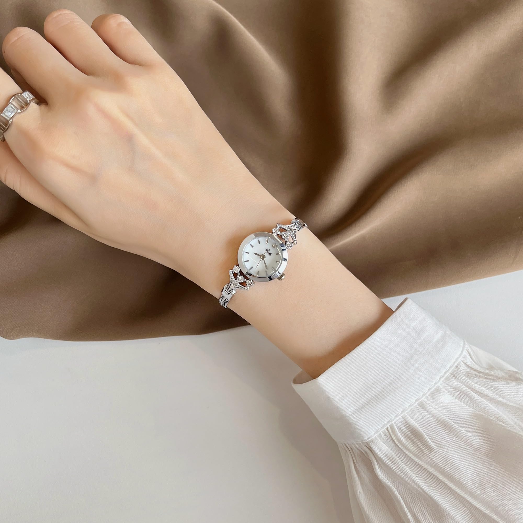 CARLIEN Damen-Armbanduhr, klein, elegant, einfach, Luxus, Strass-Perlen, Quarzuhrwerk, leichte Stahllegierung, Mesh-Armband, modische Damen-Armbanduhr
