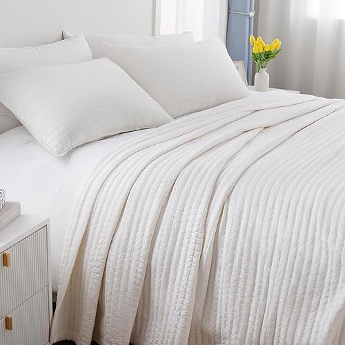 Max Oversized California King Quilt Set – 112"x106" Soft Washed 3-Layer Lightweight Bedspread with Multi-Lock Quilting, Minimalist Nordic Bedding, All-Season Quilt Set (1 Quilt + 2 Pillow Shams) Ivory