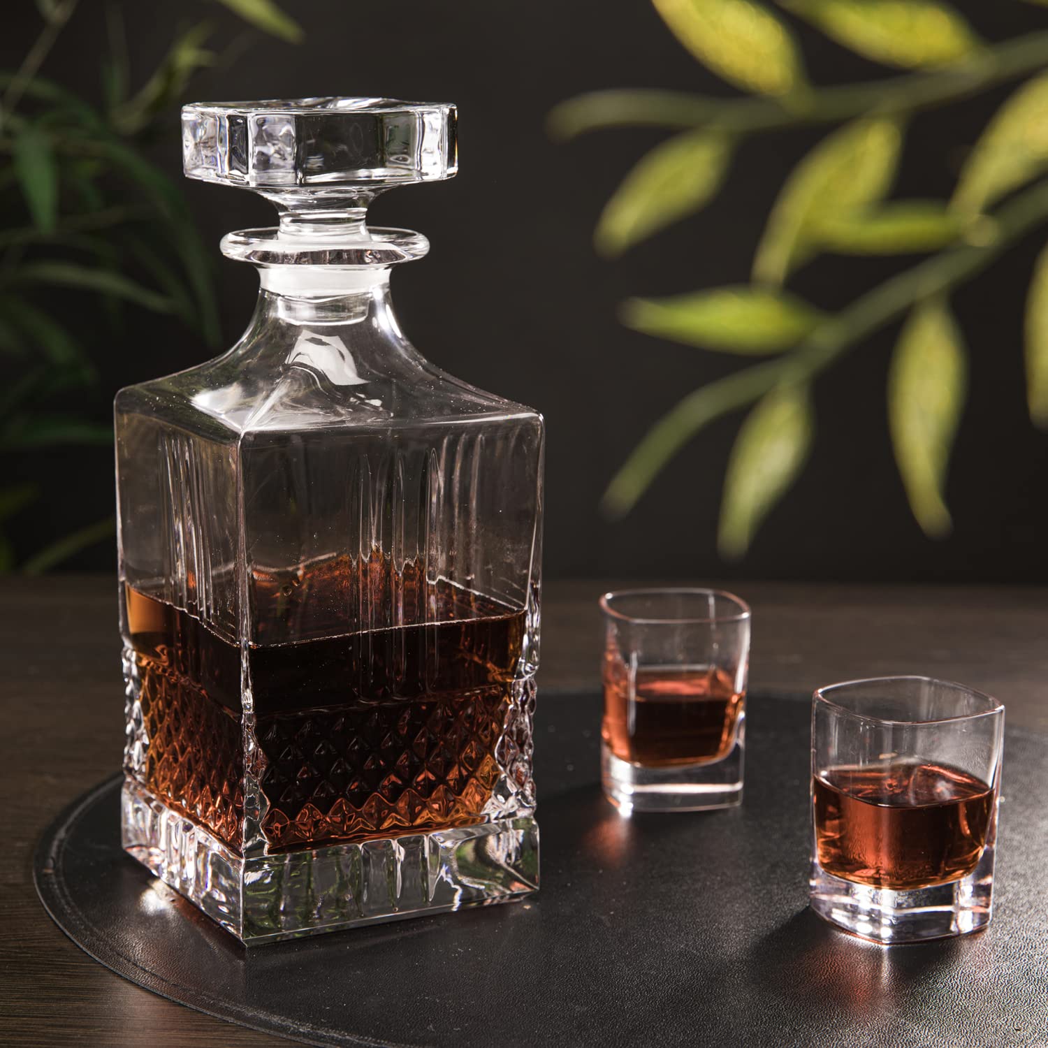 RCR Whiskey Decanter, 850 ml, Glass