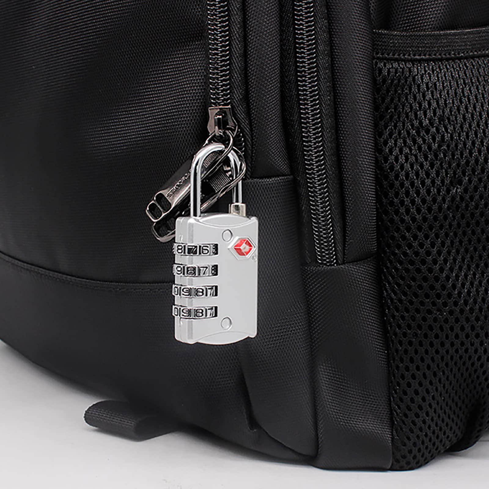 南京錠-体育館、スポーツ、学校・職員ロッカー、屋外、道具箱、ケース Amazon | 南京錠 体育館 スポーツ 学校 職員ロッカー 屋外 道具