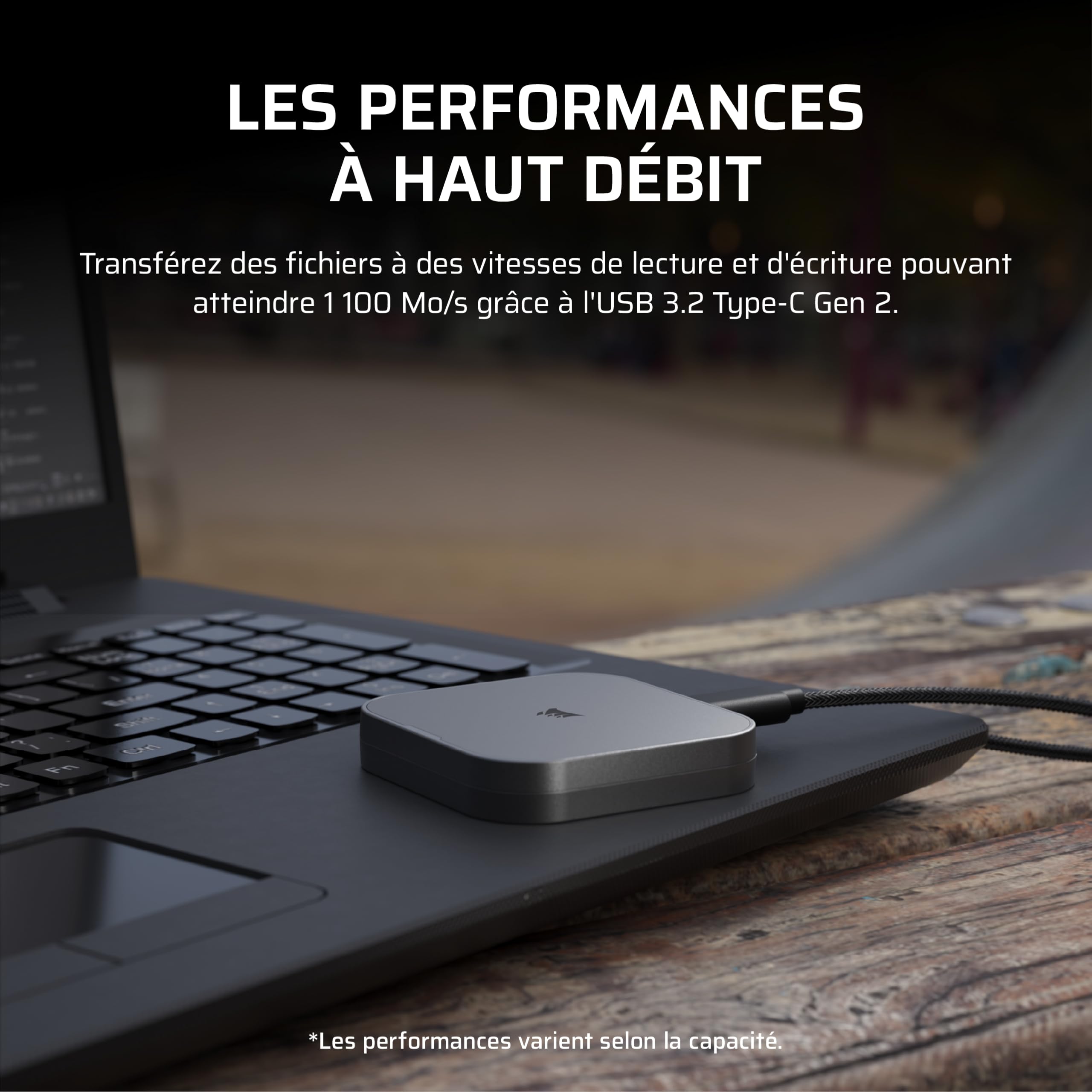 Corsair EX300U 1To SSD Externe Portable USB-C – Jusqu'à 1 100 Mo/s, USB 3.2 Gen 2, Plug-and-Play, Fixation magnétique Compatible MagSafe, 90 Degrés Câble USB-C Inclus – iOS, Android, PC et Mac — Gris