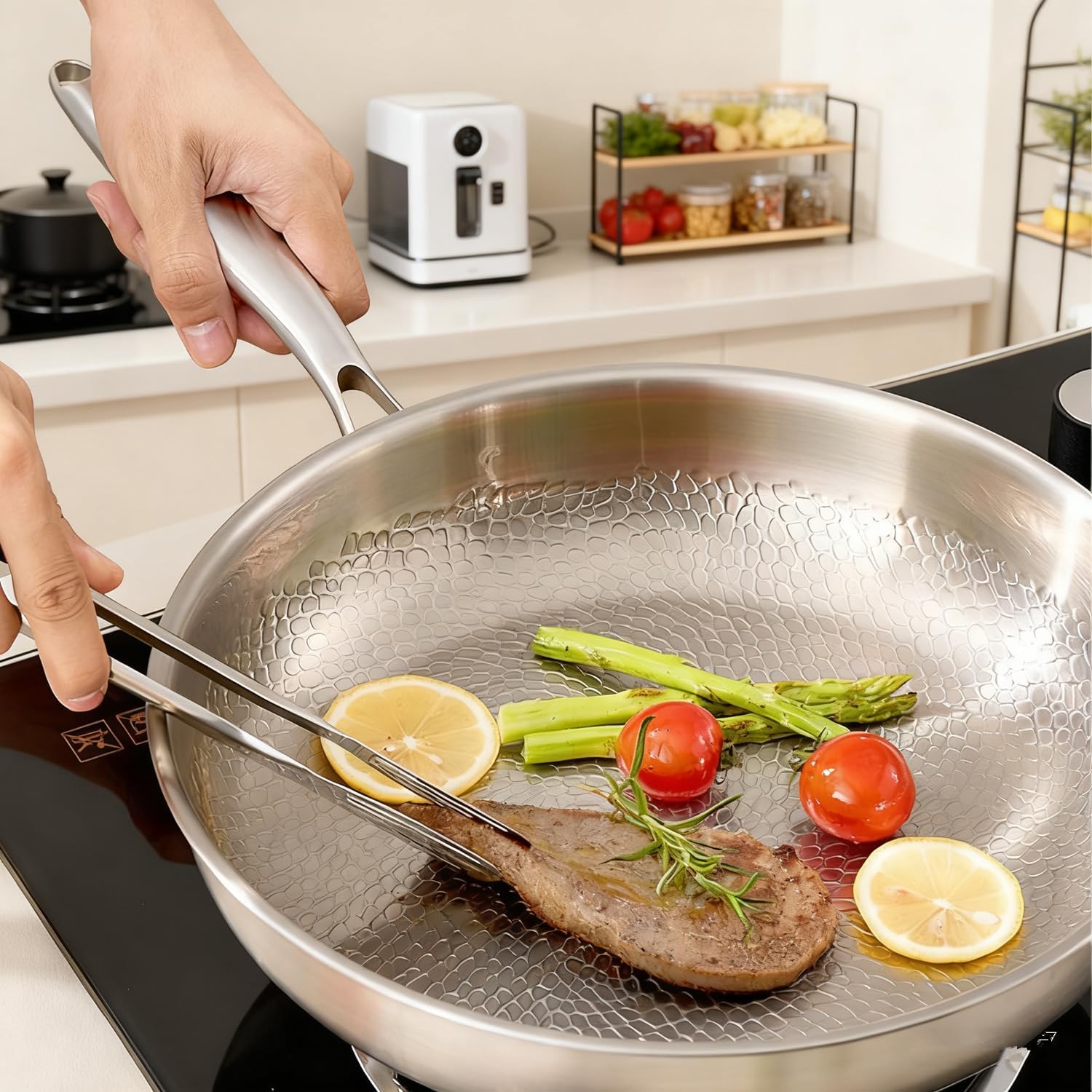 Titanium Pan, 2026 New Titanium Hammered Pan pro with Lid, 100% Pure Titanium Frying Pan For Cooking, No Coating Non-stick Frying Pan, Compatible with All Cooktops (With lid, 10.23 in)